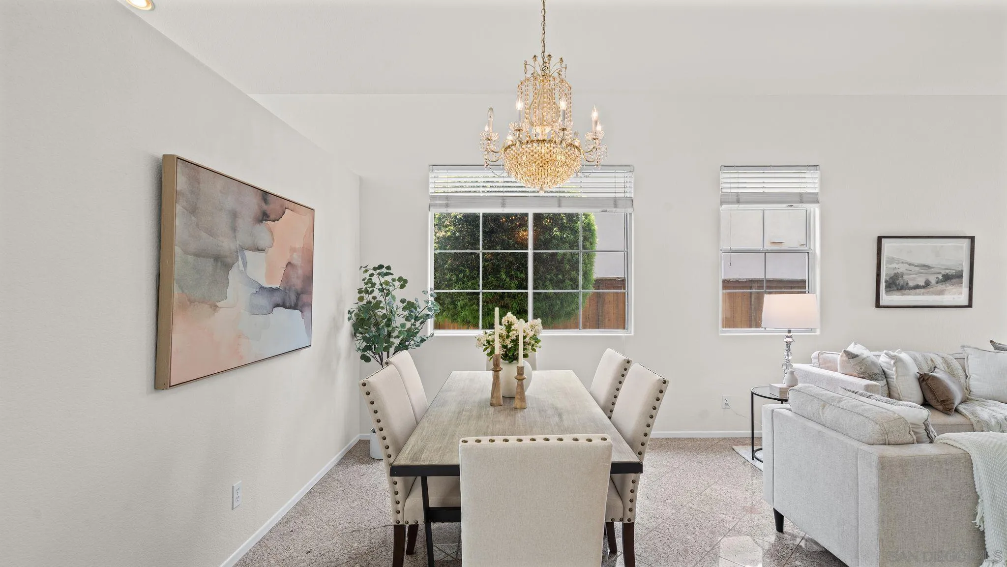 https://cdn.realtyfeed.com/cdn/127/260014573/d14ab6dca7477acfb433dc346c694e86.webp