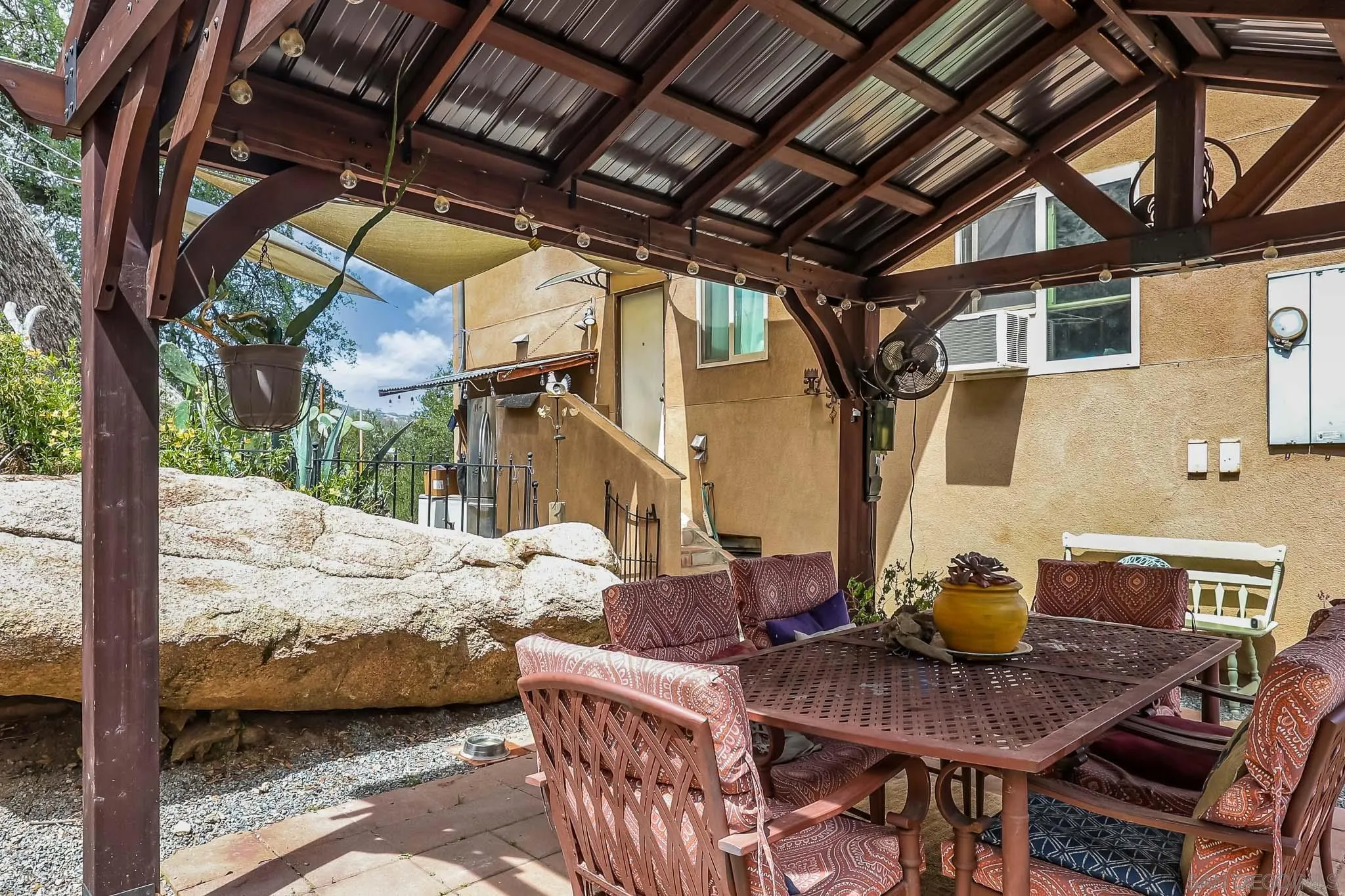 https://cdn.realtyfeed.com/cdn/127/260014575/00c9ca80f3efeddf2cacad1afa30349a.webp