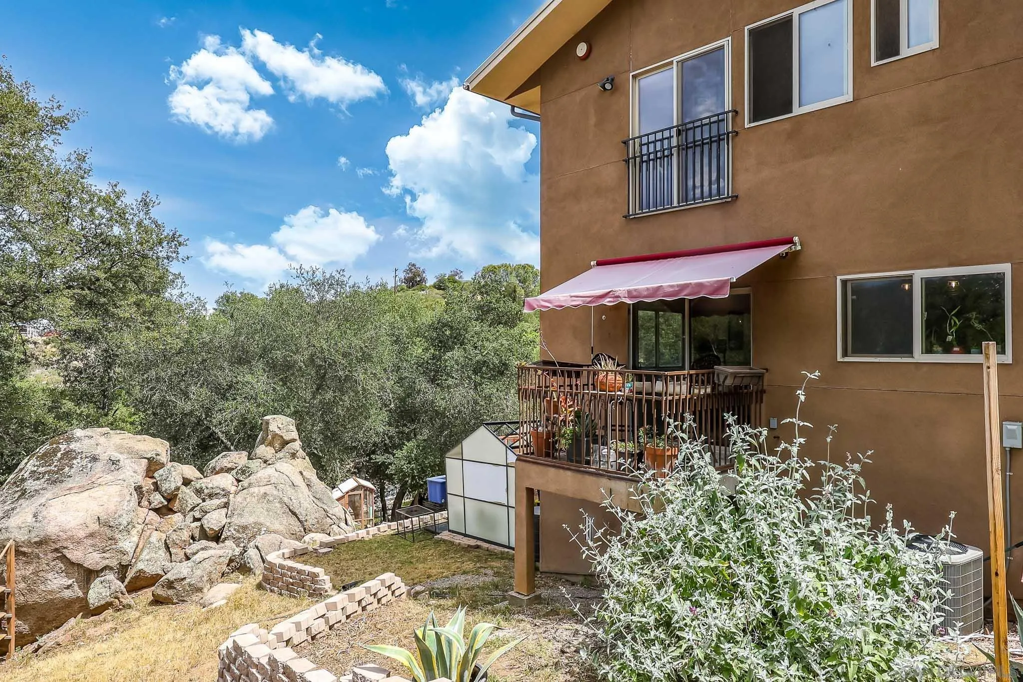 https://cdn.realtyfeed.com/cdn/127/260014575/5ea3ca8c1977f588d08cd3a4c66a0c07.webp