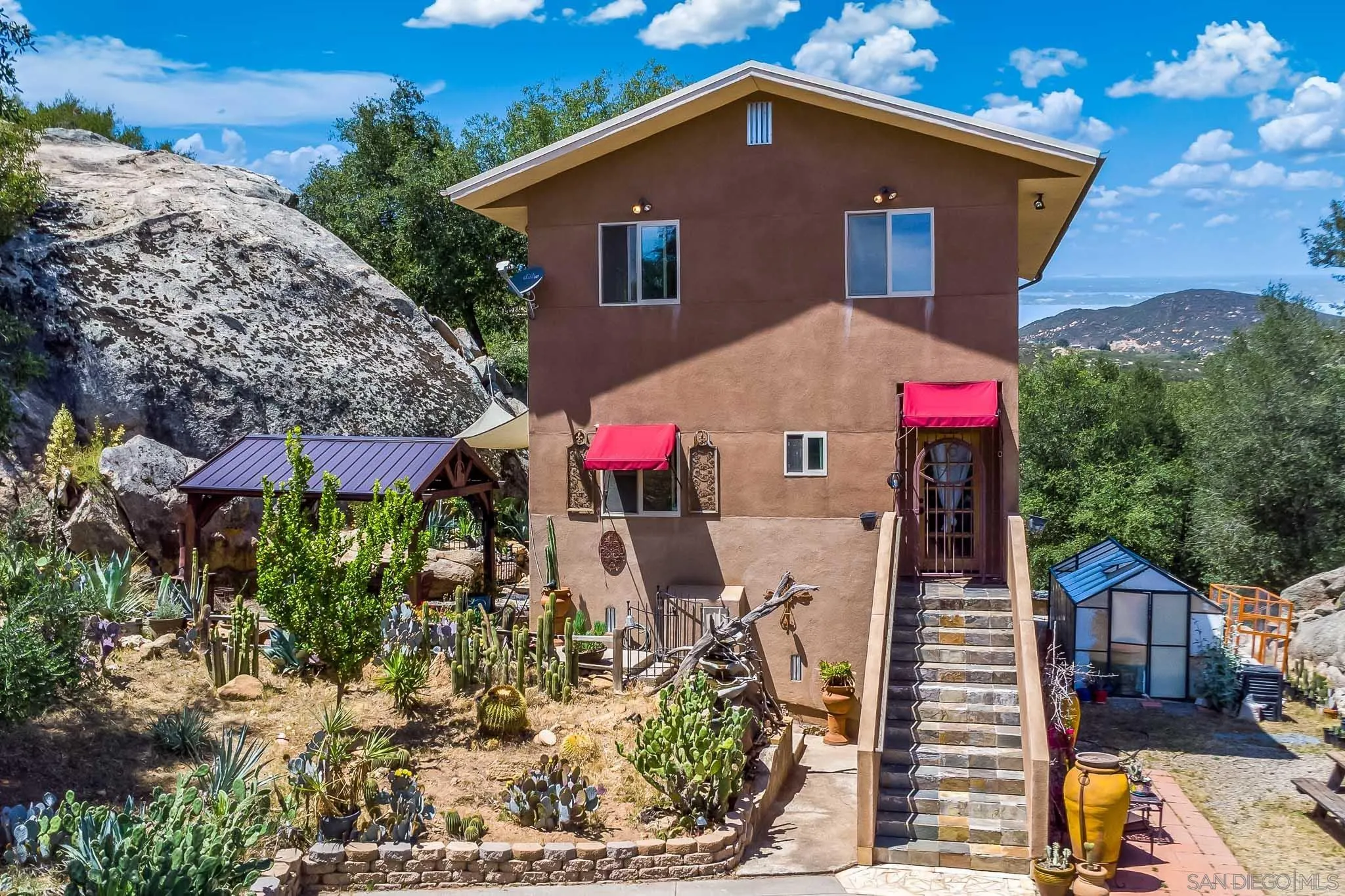 https://cdn.realtyfeed.com/cdn/127/260014575/76fb323ddb15d7e499d57284304d3628.webp