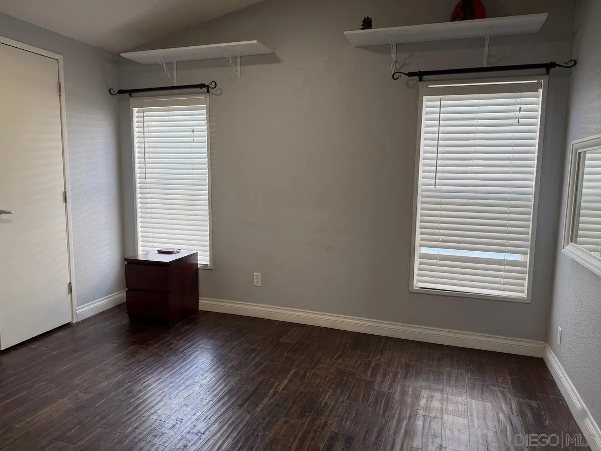 https://cdn.realtyfeed.com/cdn/127/260014585/2592dea02b95c40ae3c0328c0d69ffa1.webp