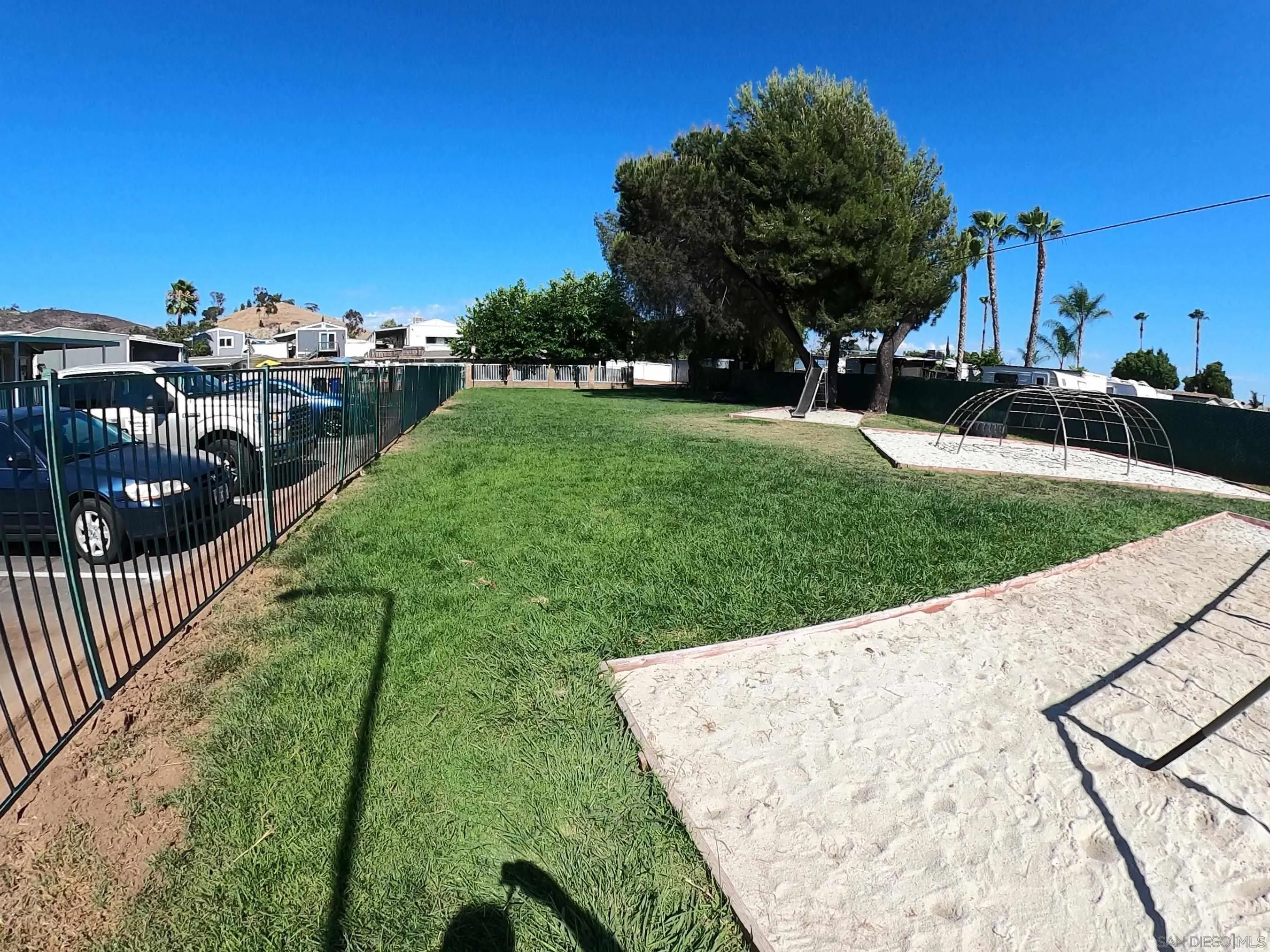 https://cdn.realtyfeed.com/cdn/127/260014585/2a09154f02cccffe548a953d34b638df.webp