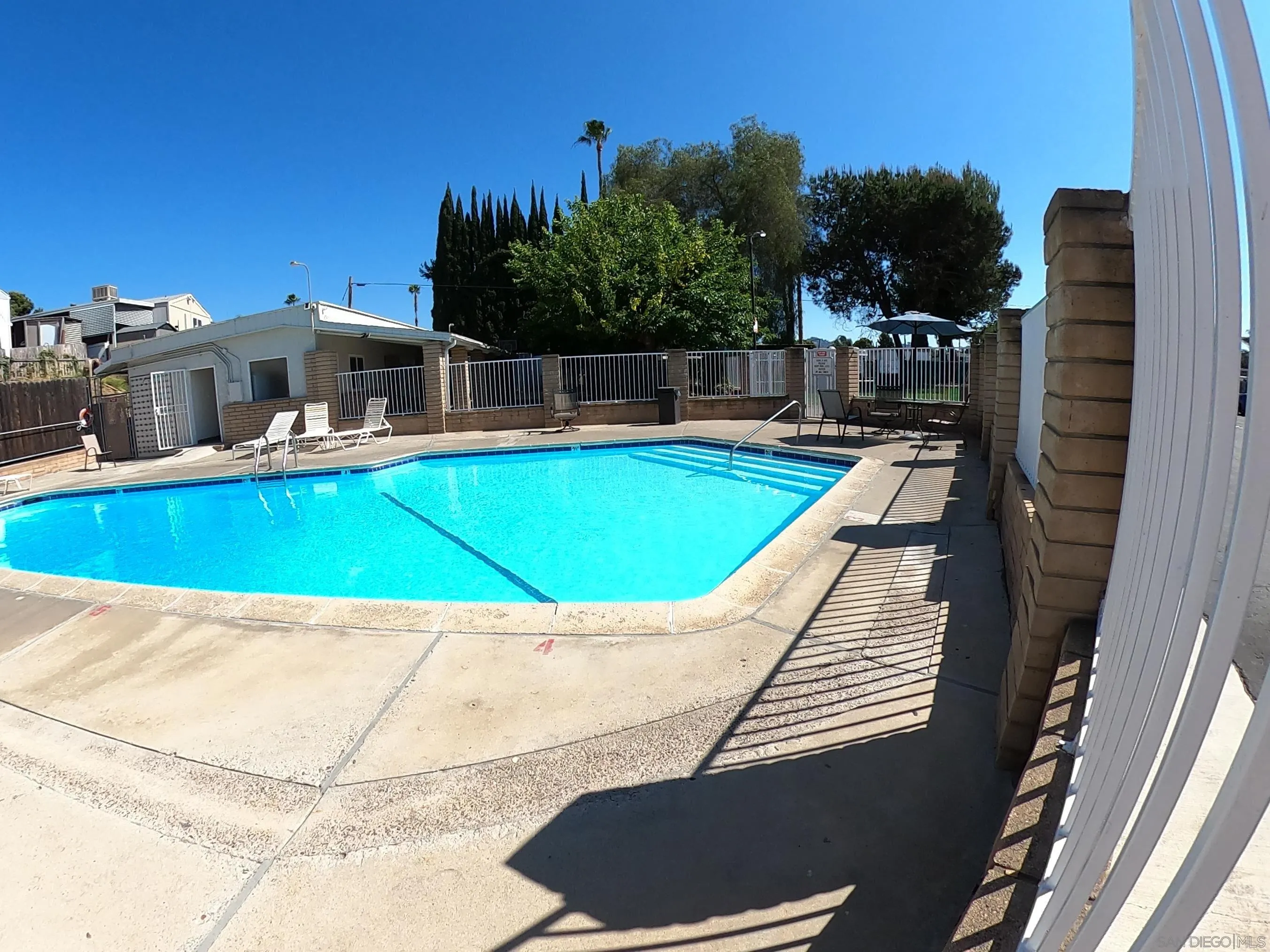 https://cdn.realtyfeed.com/cdn/127/260014585/52e3471a9096f542f190c5f0410ed63b.webp