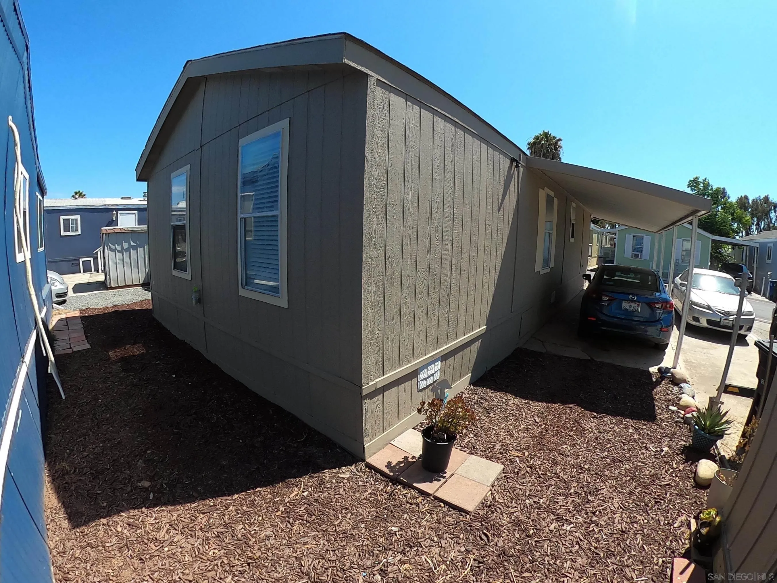 https://cdn.realtyfeed.com/cdn/127/260014585/ca4022a0f6edda4ec5a98459d79f1d27.webp
