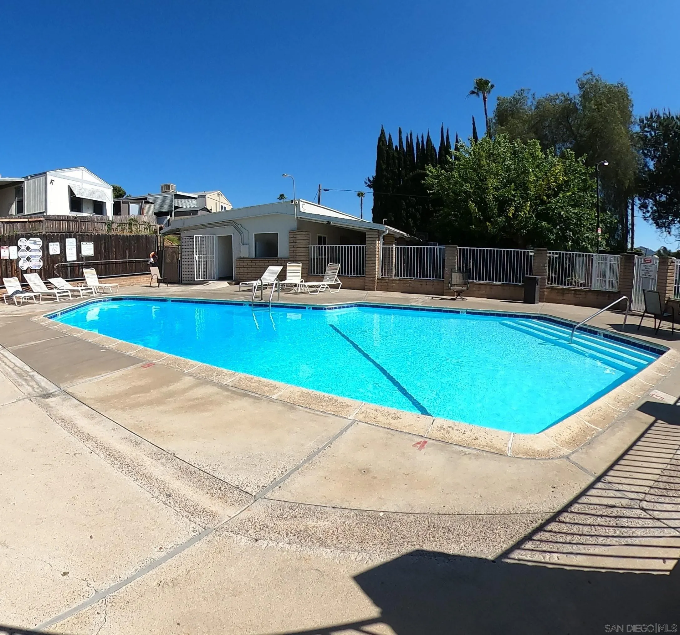 https://cdn.realtyfeed.com/cdn/127/260014585/e265e181b4e03b1d280833383cf8a22a.webp