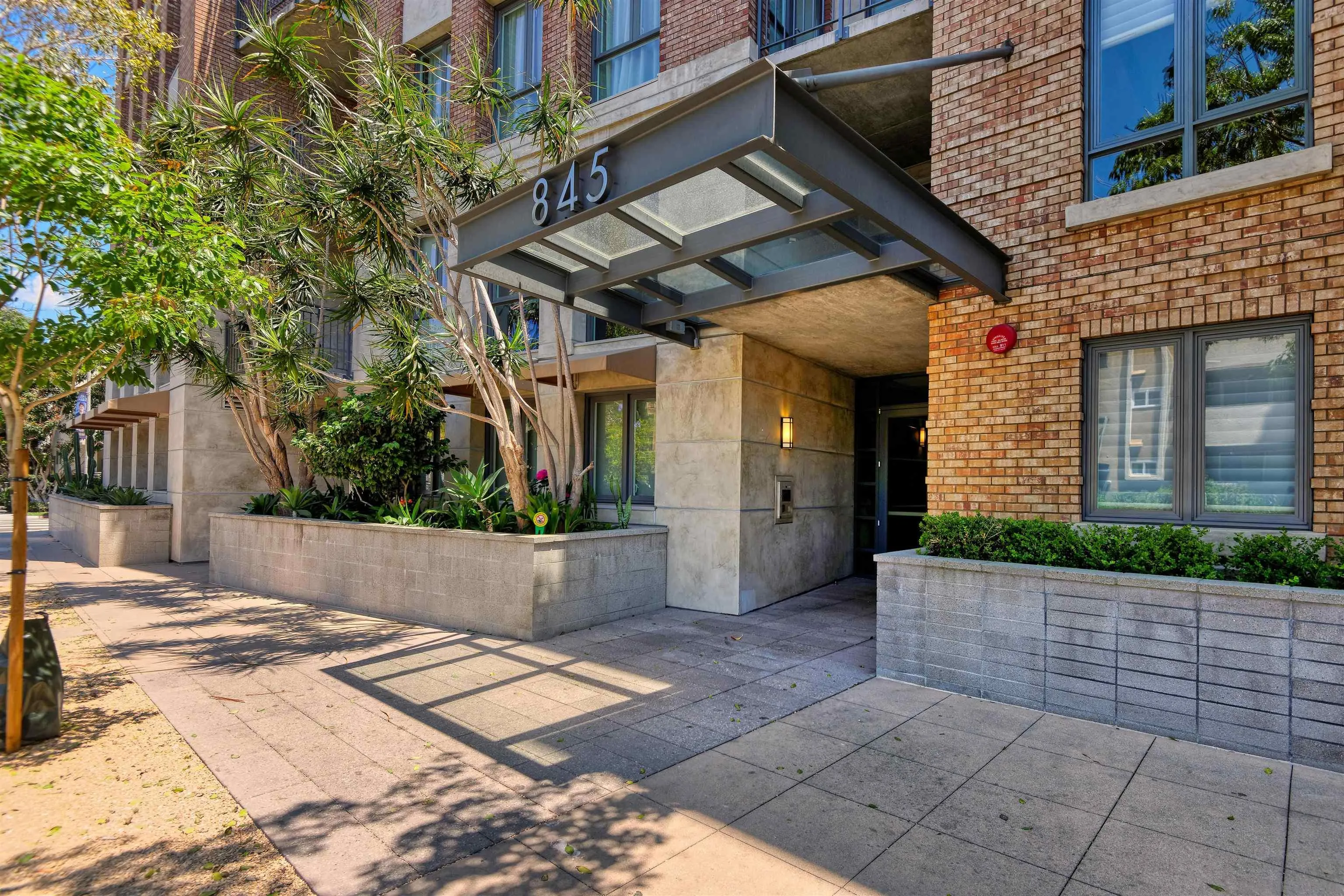 Photo #5: 260014592 Listing: Photo #5