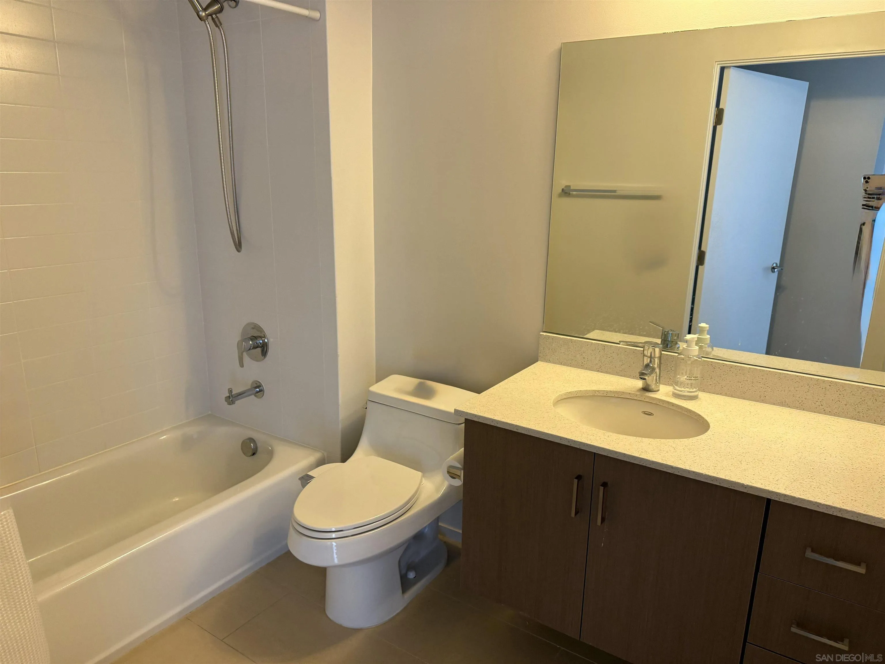 Photo #10: 260014593 Listing: Photo #10