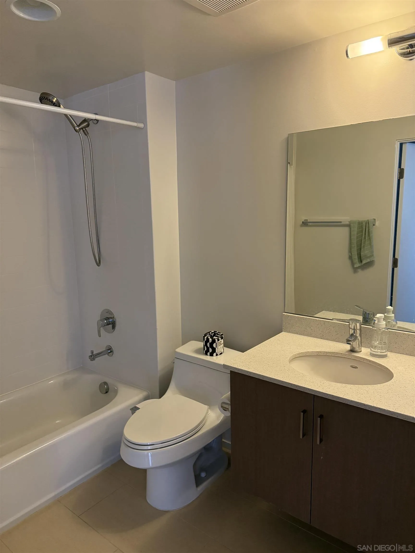 Photo #9: 260014593 Listing: Photo #9