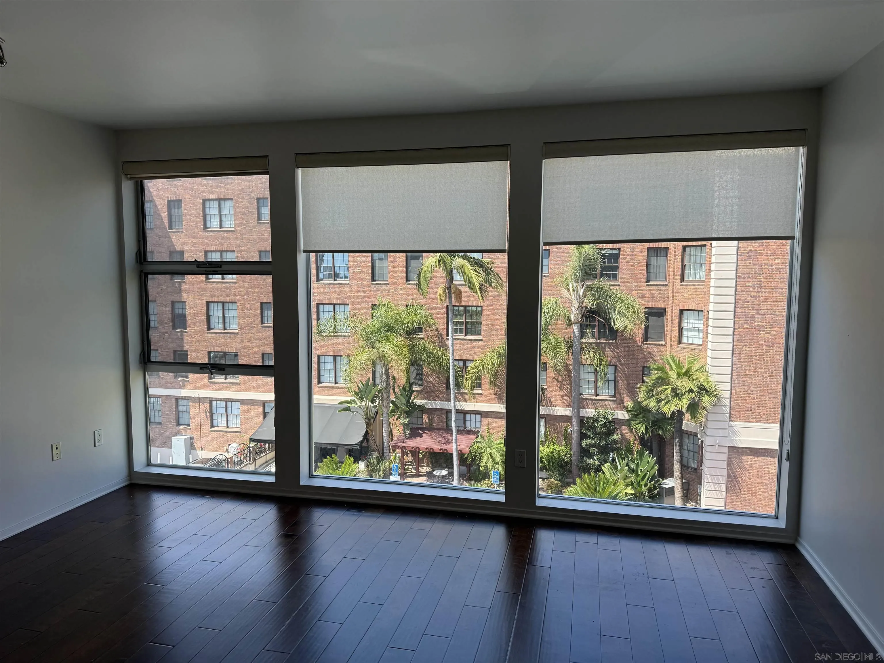 Photo #3: 260014593 Listing: Photo #3