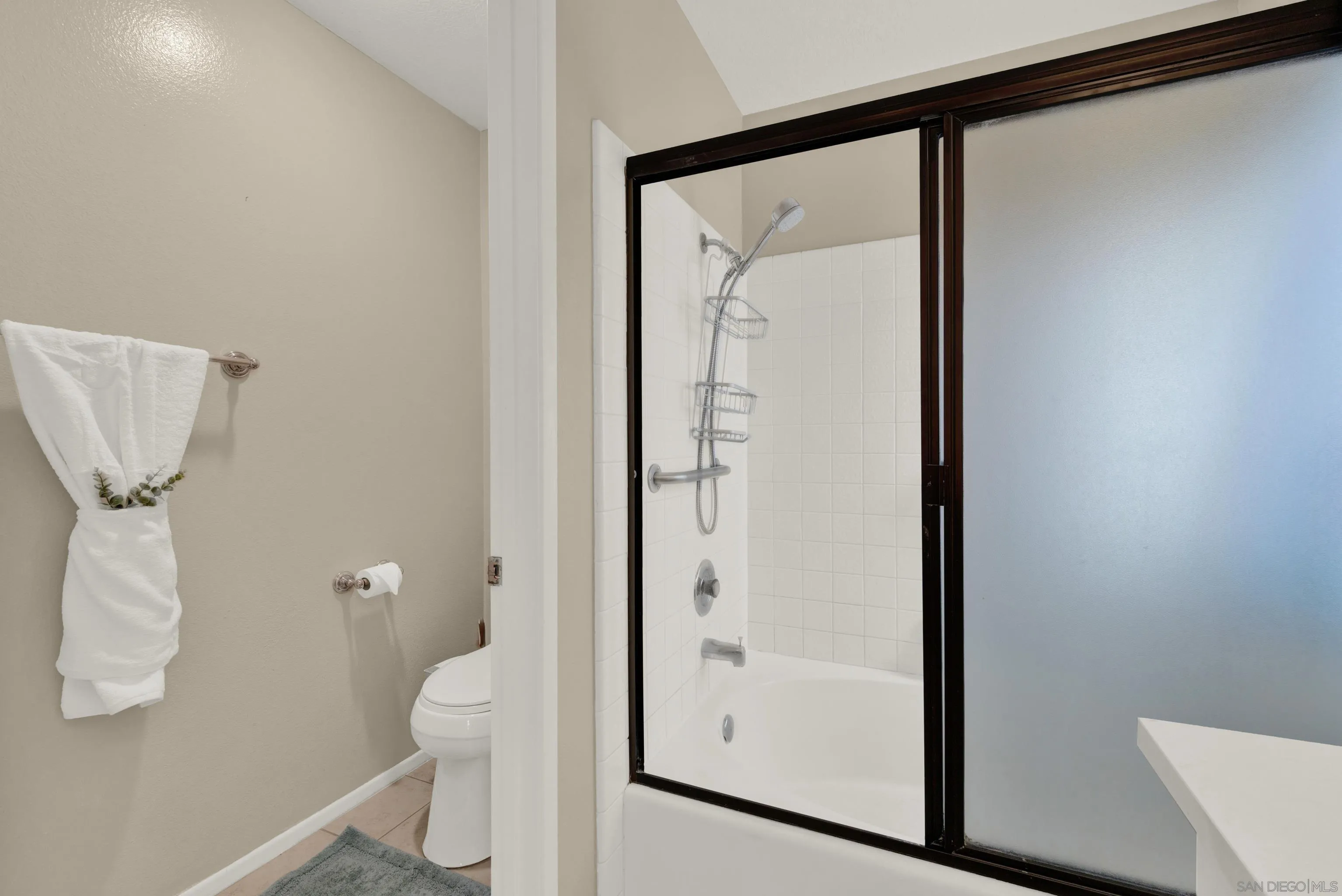 https://cdn.realtyfeed.com/cdn/127/260014599/0b30e4d7da972c0e8e325a668056ccf2.webp