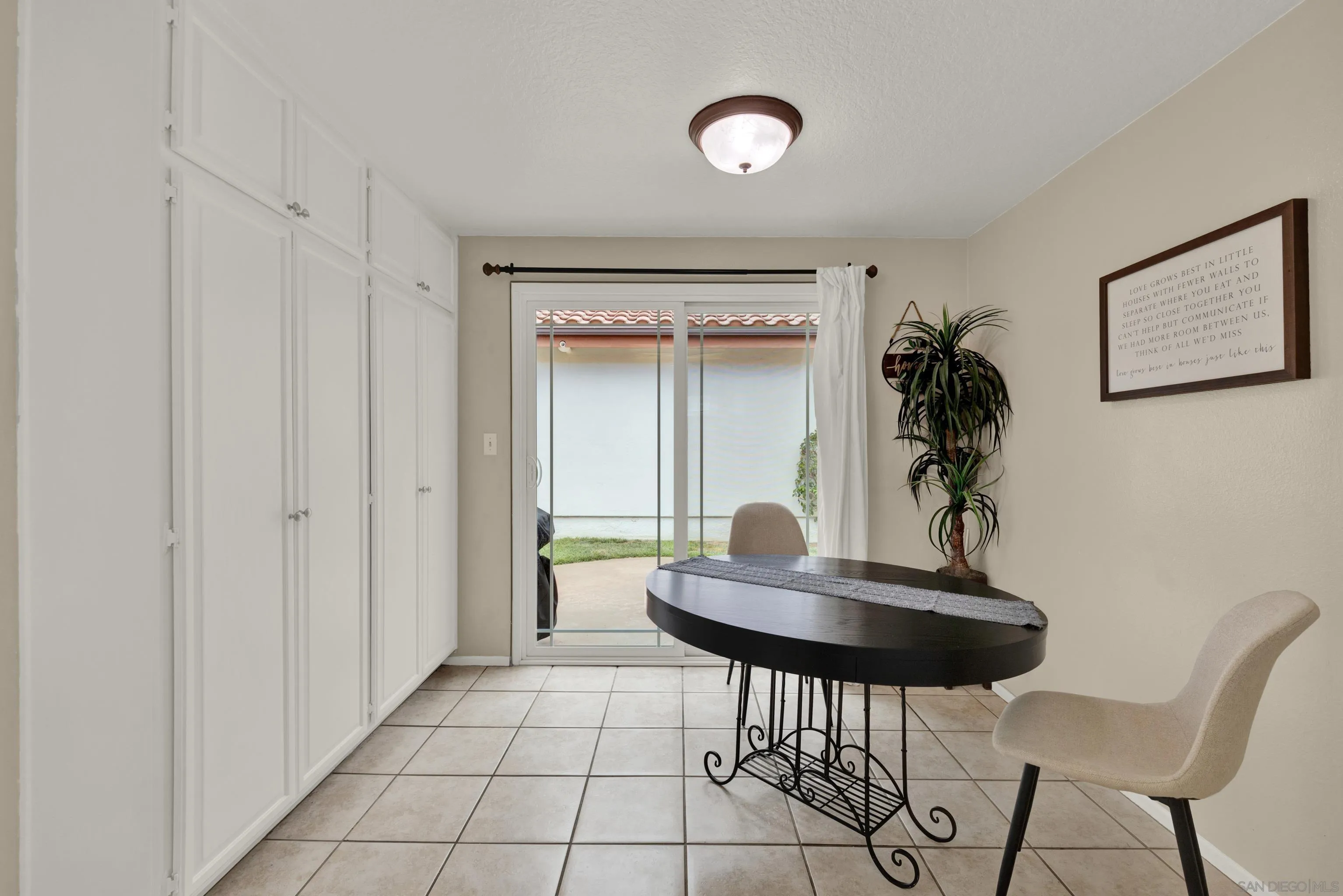 https://cdn.realtyfeed.com/cdn/127/260014599/7db28d071a84649c65de492cadfe4ff6.webp