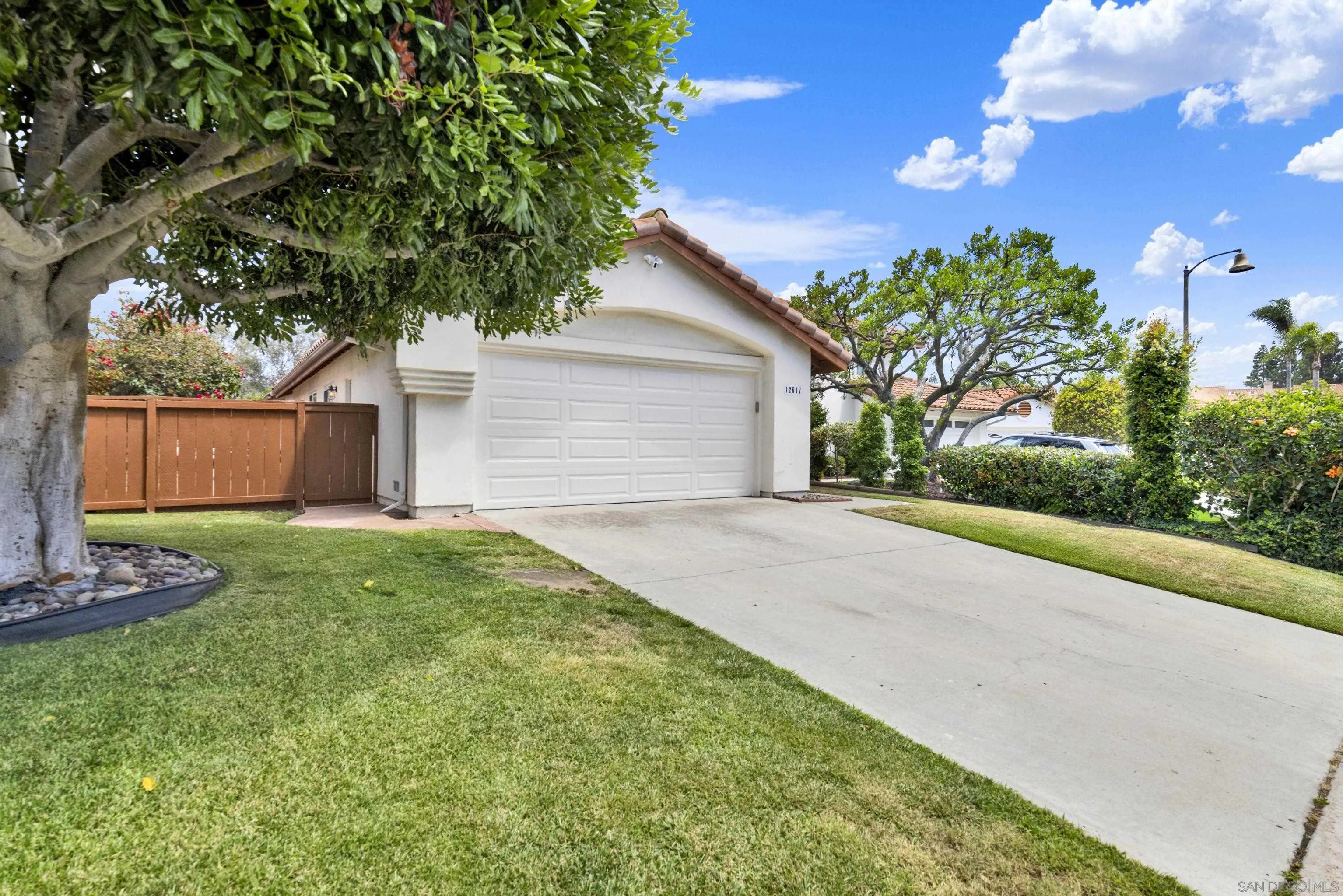 https://cdn.realtyfeed.com/cdn/127/260014599/9bb2e4f13ddc7bae3132403a524b025d.webp