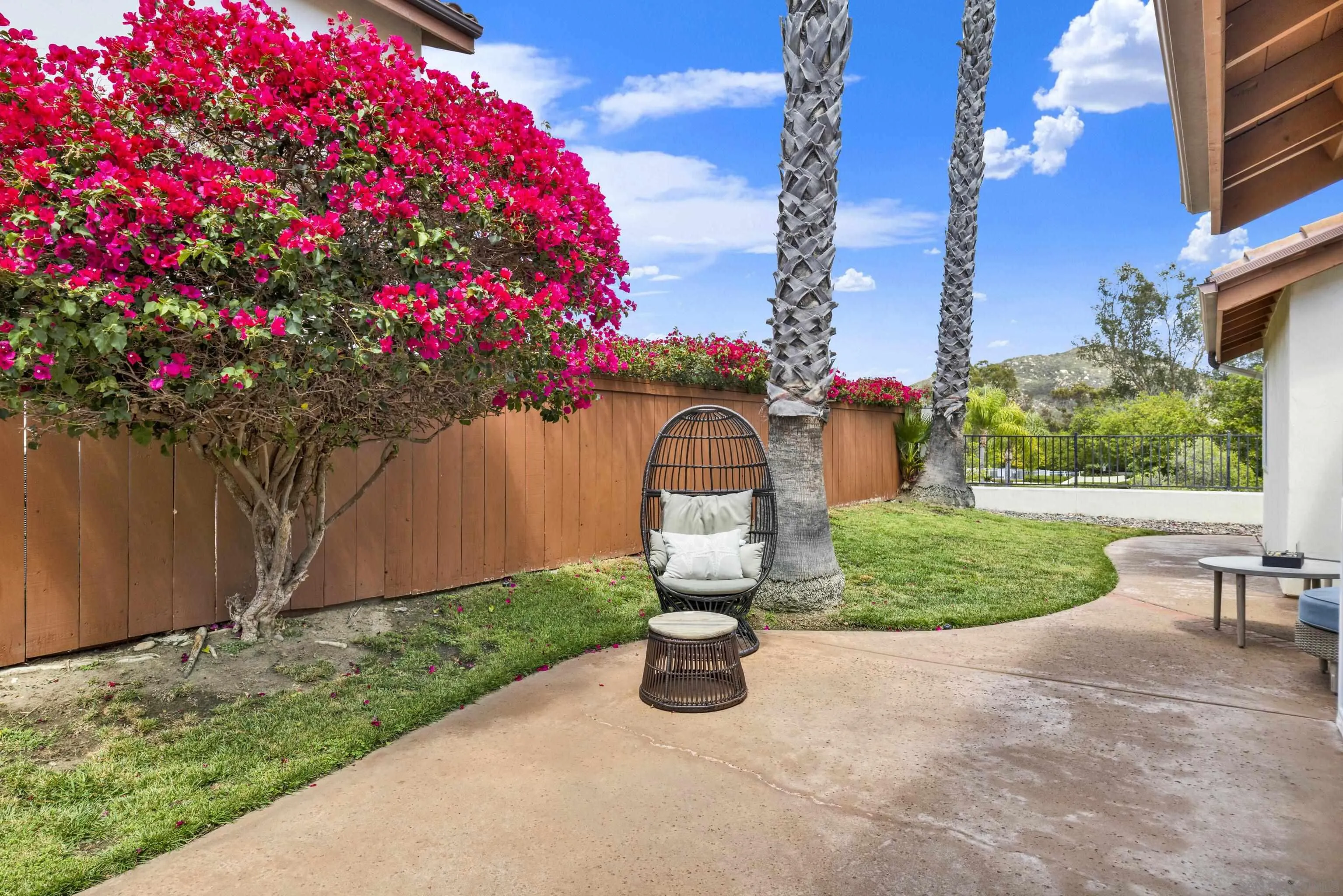 https://cdn.realtyfeed.com/cdn/127/260014599/b8efa69ddab1b8b668ec6d34881e9b22.webp