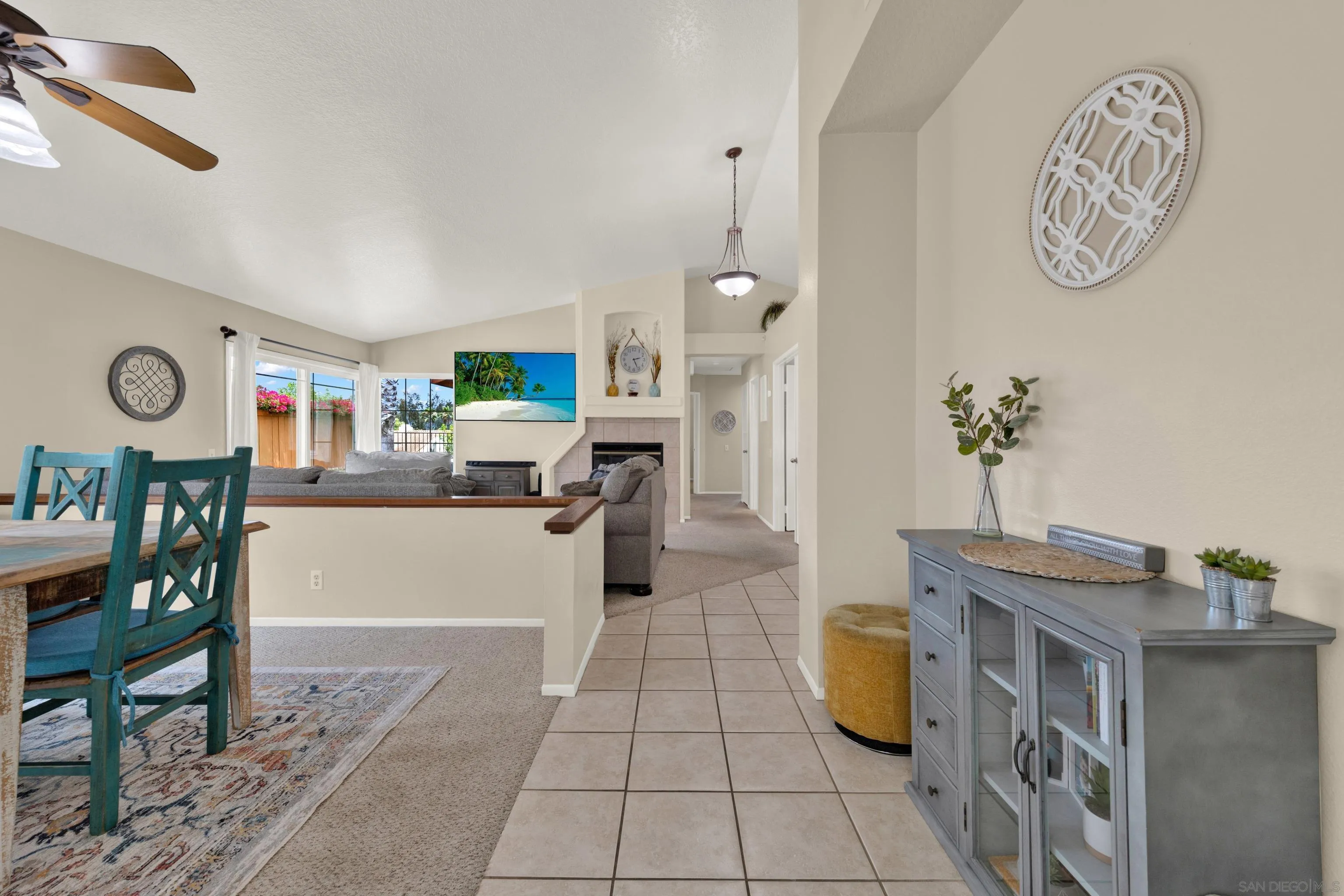 https://cdn.realtyfeed.com/cdn/127/260014599/caa163a599a2b1120d6d3db67274bf61.webp