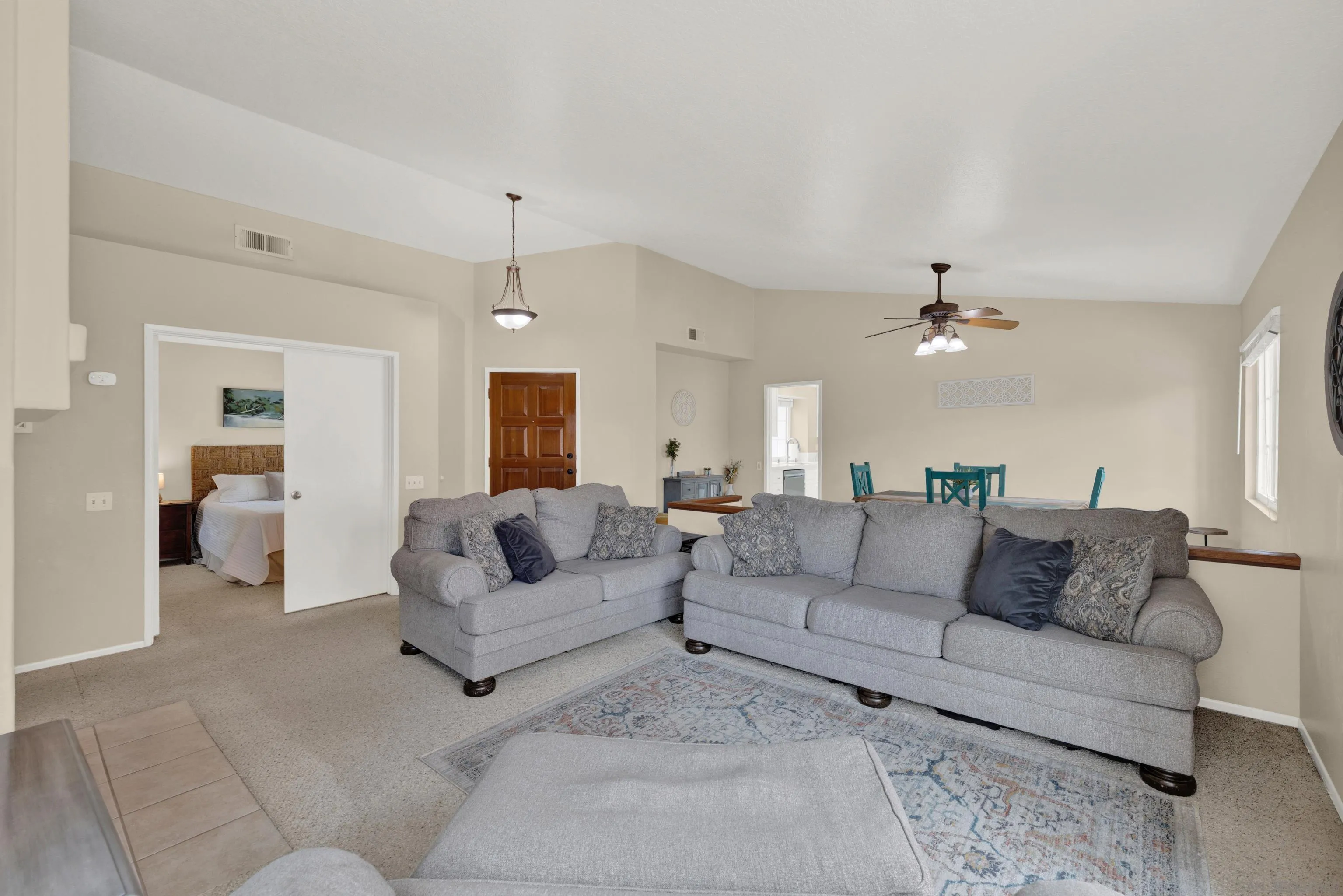 https://cdn.realtyfeed.com/cdn/127/260014599/f10d3db55246948184b04a5df26ed3ad.webp