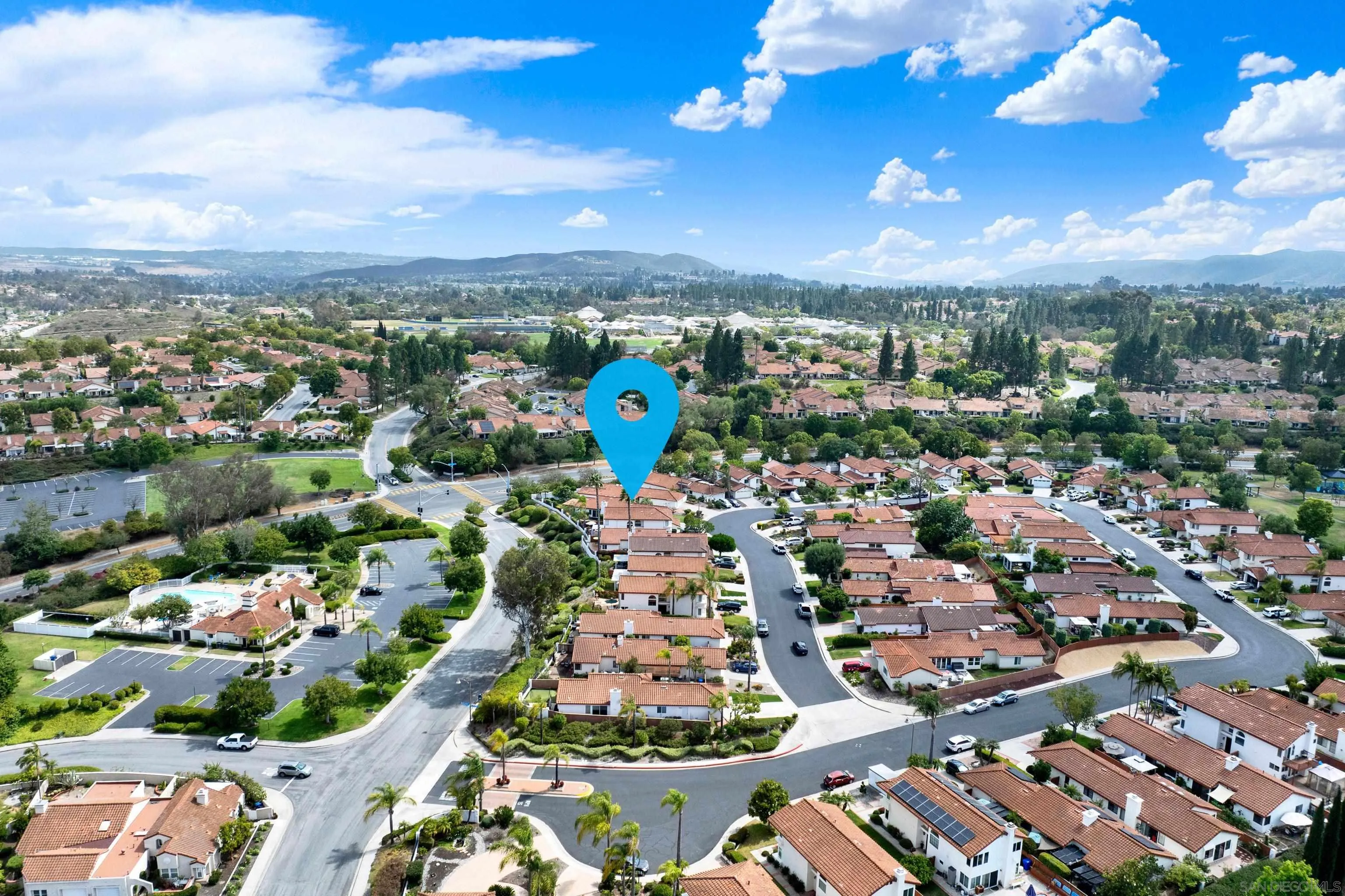 https://cdn.realtyfeed.com/cdn/127/260014599/f9071db1b62524474deb84e6a2d84ef9.webp