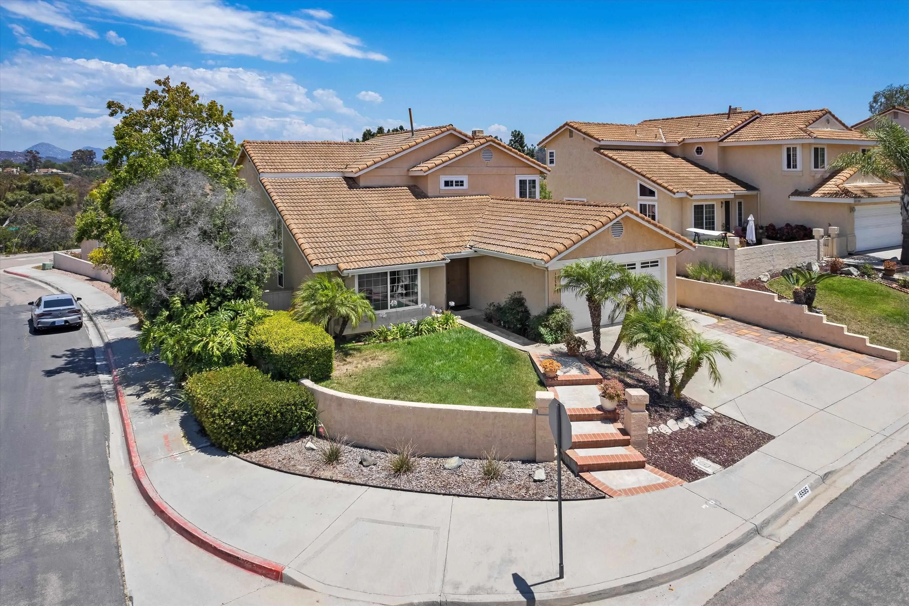 https://cdn.realtyfeed.com/cdn/127/260014601/2cdc66ae7389ab4b867286be3d3d9cef.webp