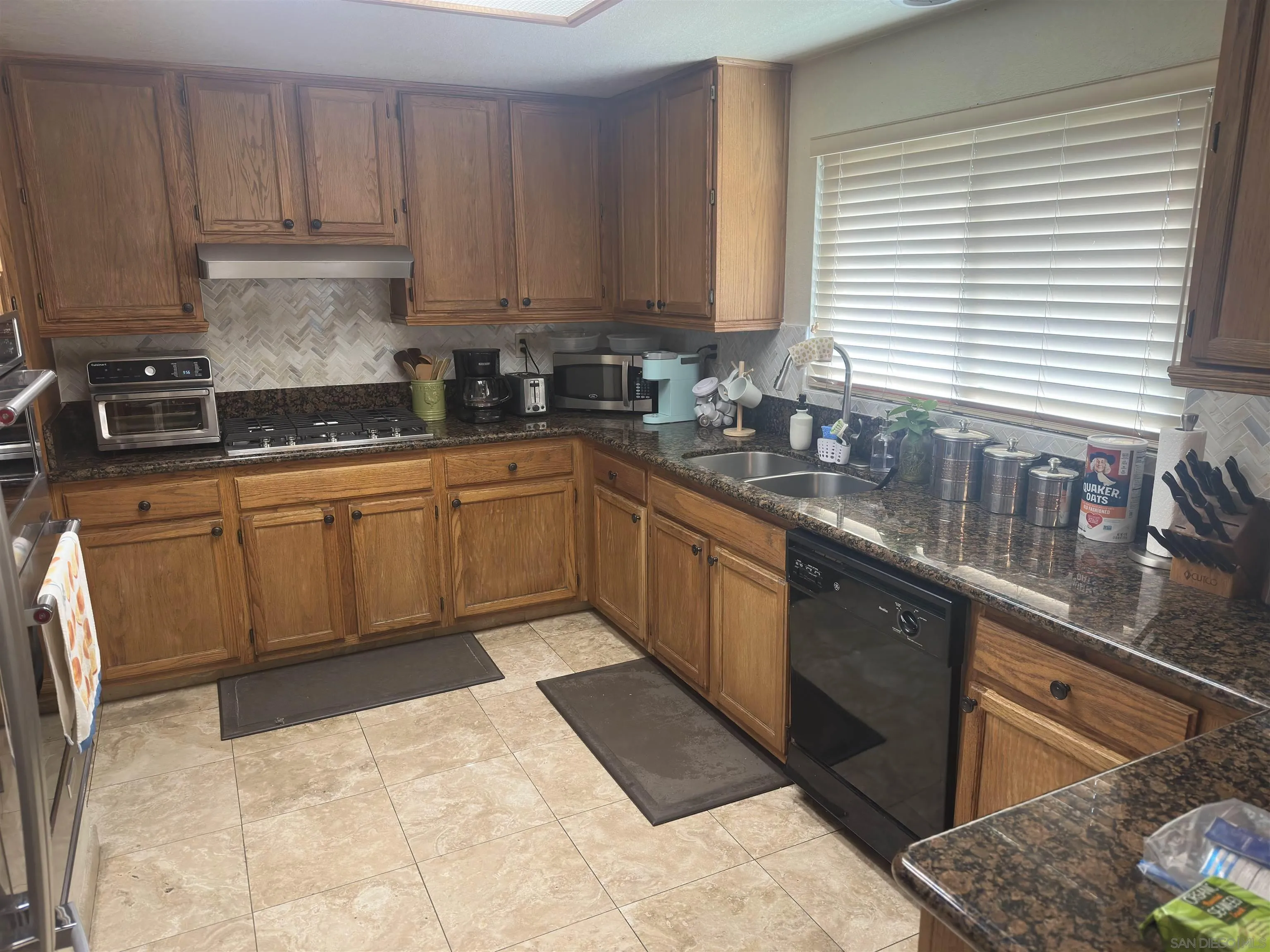 https://cdn.realtyfeed.com/cdn/127/260014601/552722c70fdb3342e260e6ea69bbbec9.webp