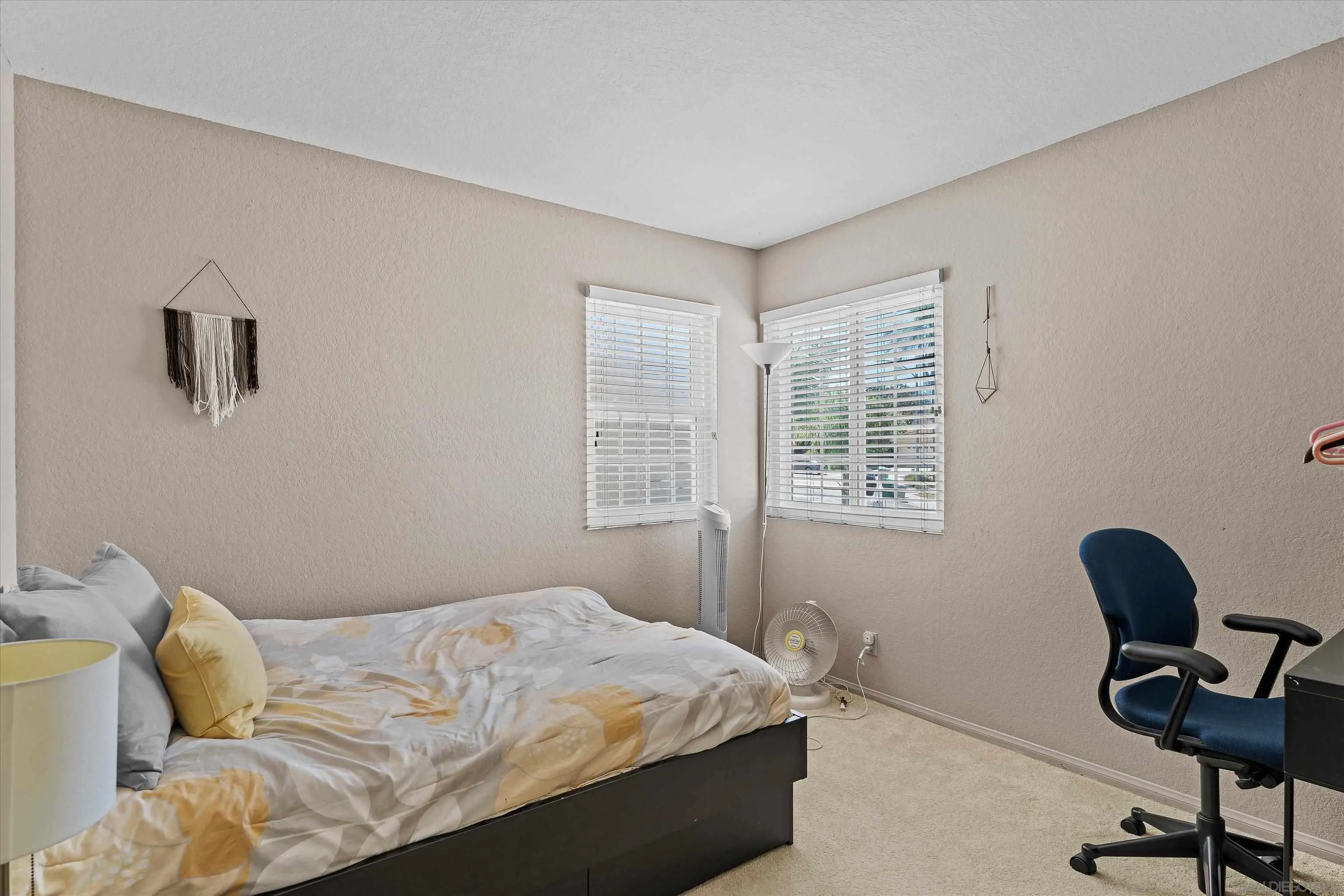 https://cdn.realtyfeed.com/cdn/127/260014601/804bcdee56e840056105bb02d1313325.webp