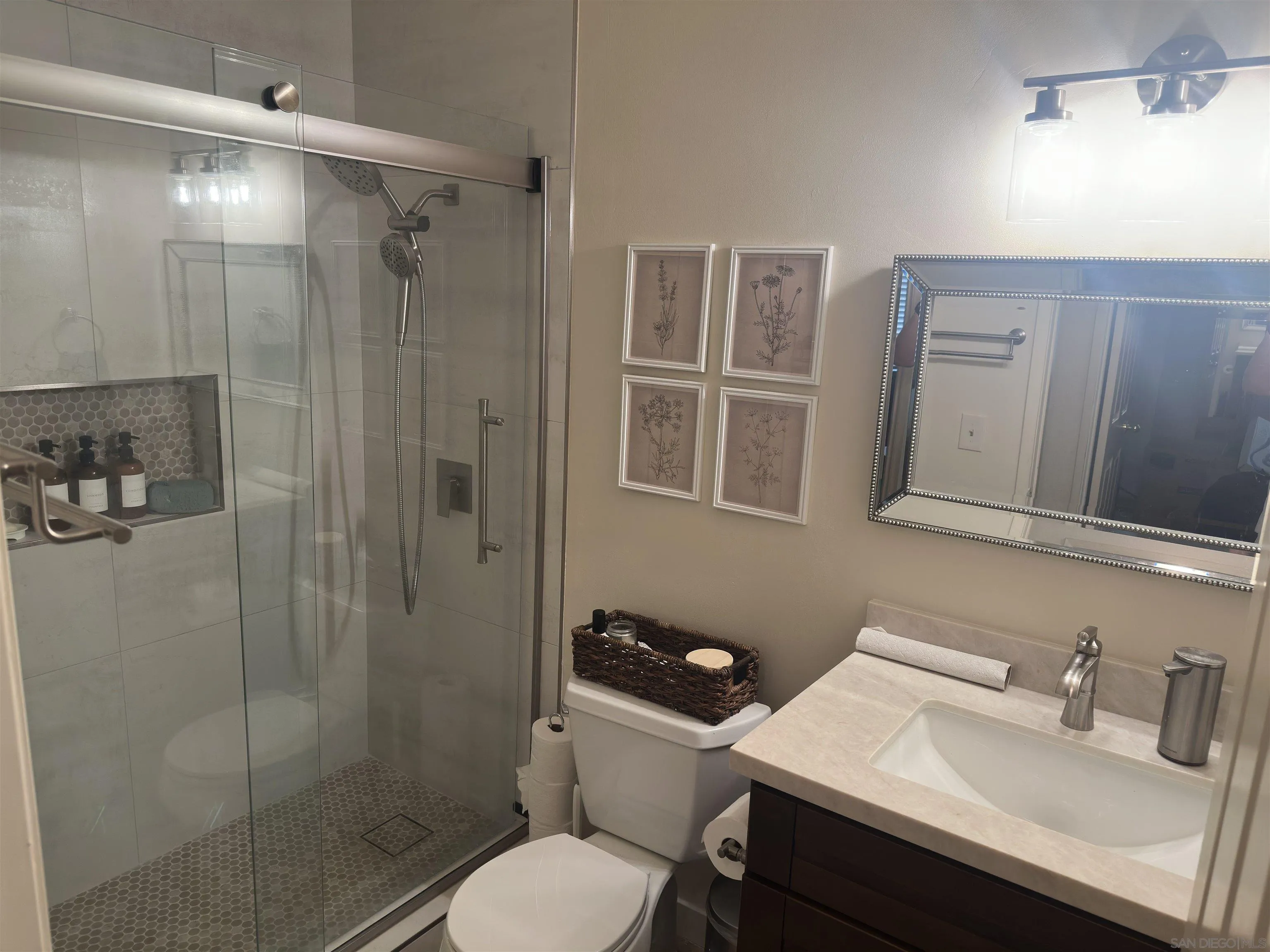 https://cdn.realtyfeed.com/cdn/127/260014601/d6c946a26976e06c97671df5a69b6e98.webp
