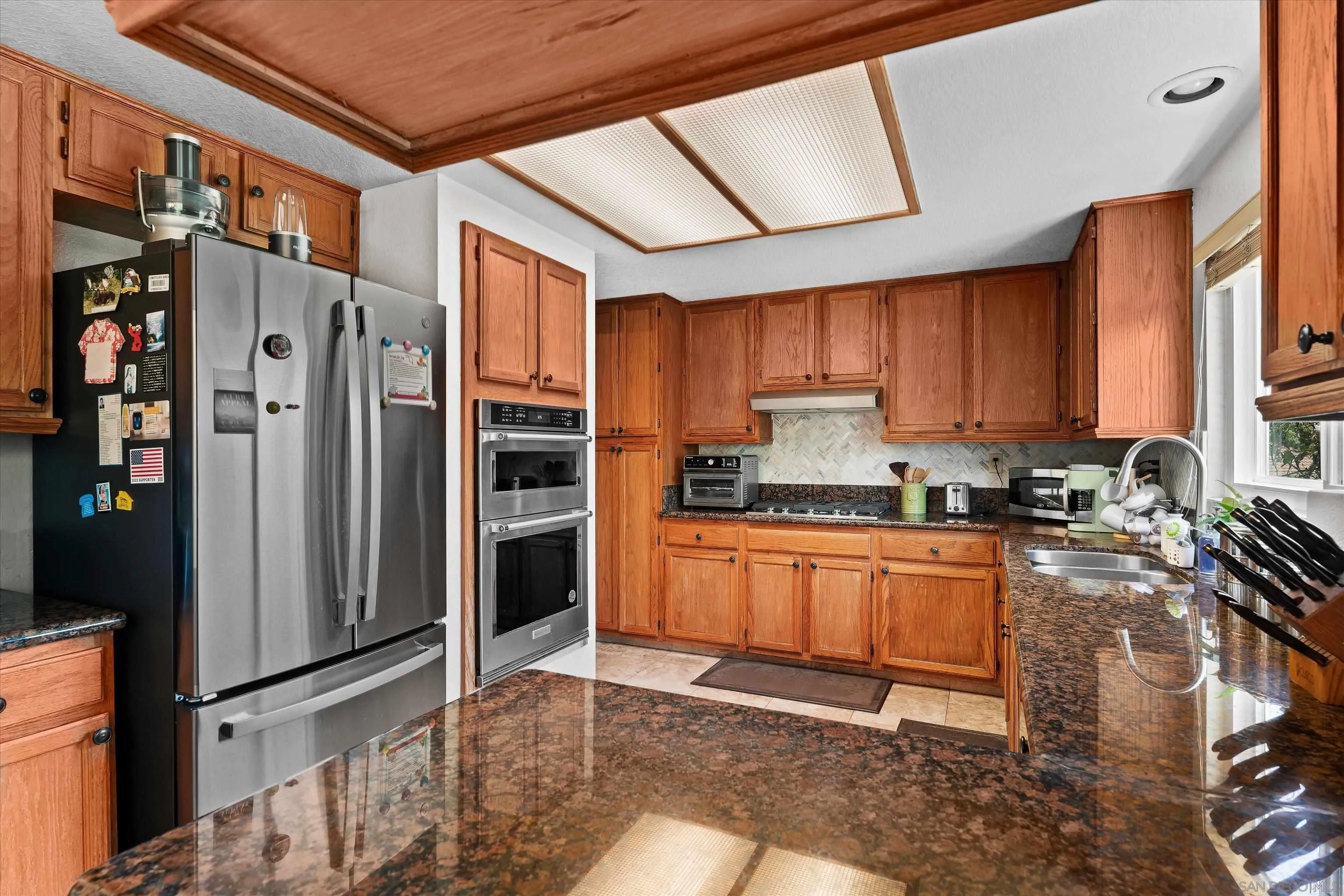 https://cdn.realtyfeed.com/cdn/127/260014601/e1f65416c5dd7ddd0afdc1f649923515.webp