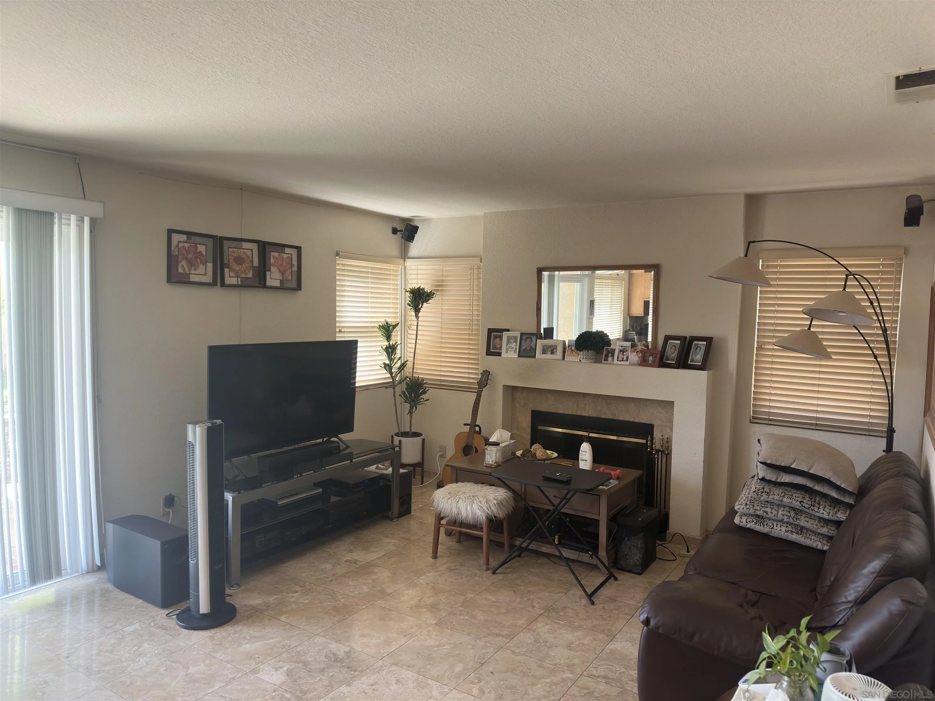https://cdn.realtyfeed.com/cdn/127/260014601/e3d65352aa83f15d9112cf7f75dd9554.webp