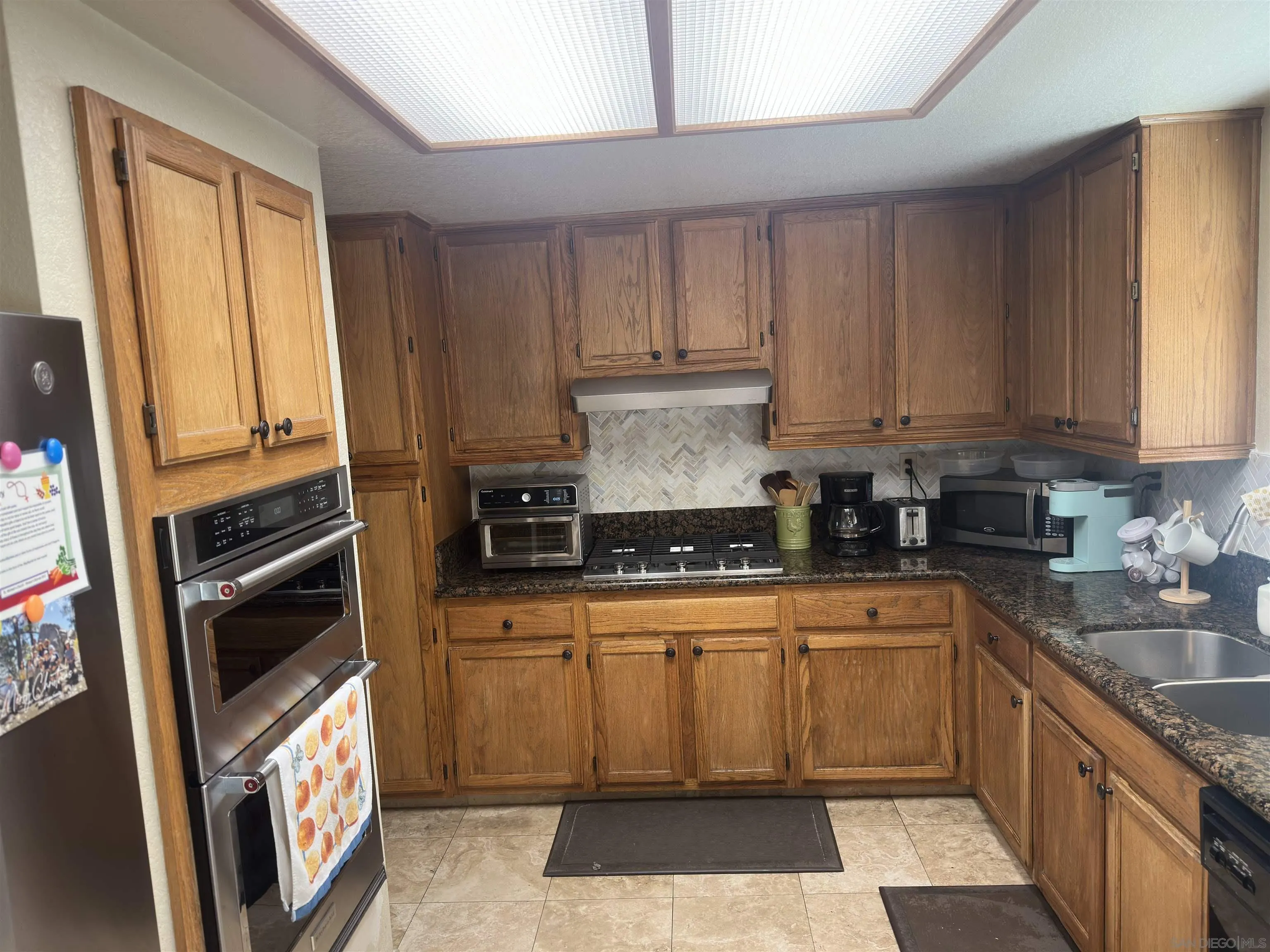 https://cdn.realtyfeed.com/cdn/127/260014601/f1bcff624a18fe1b89b03a7110a175fe.webp