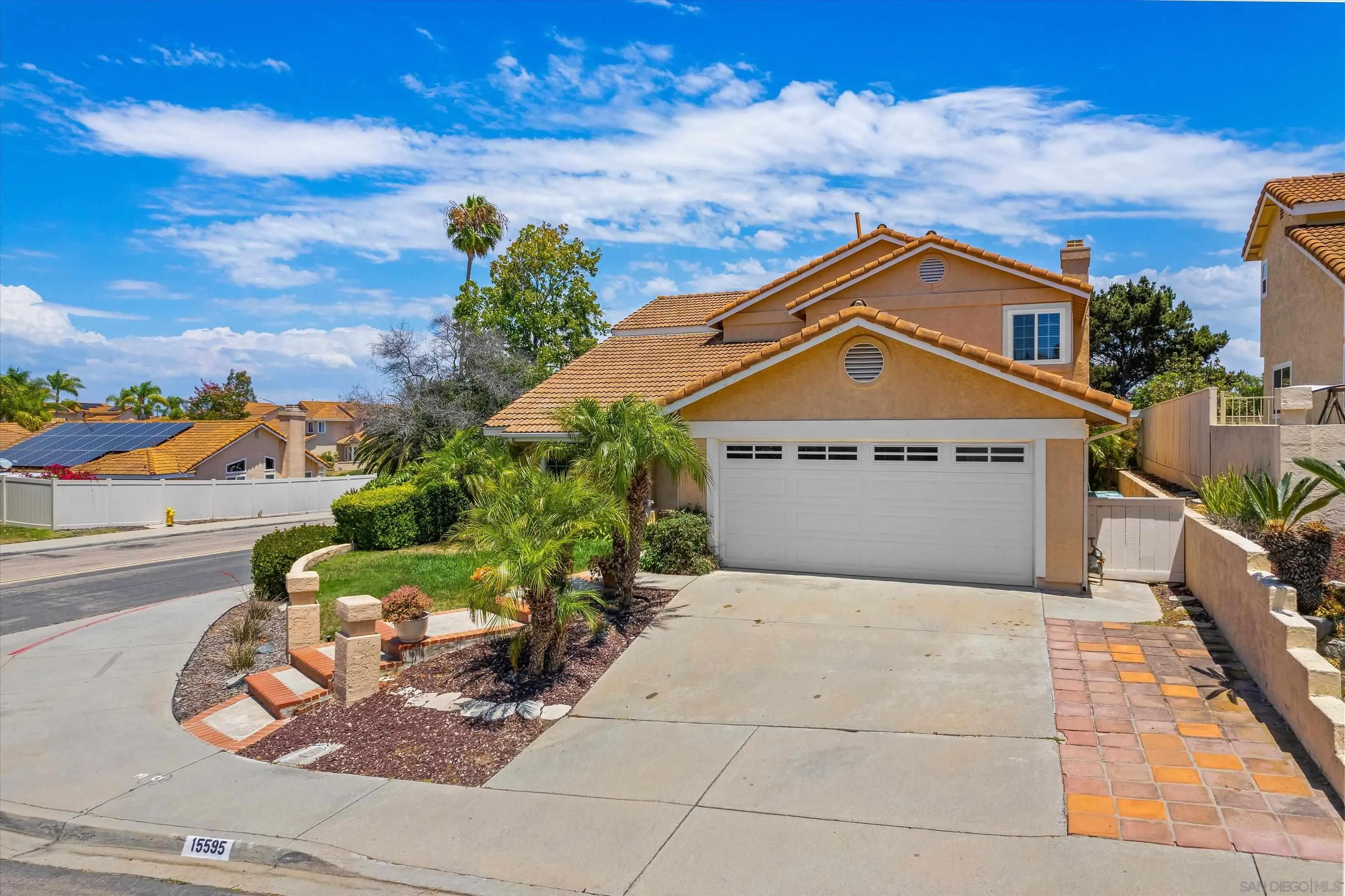 https://cdn.realtyfeed.com/cdn/127/260014601/f5cc68b8d4c501b64c6021f5eccfbdeb.webp