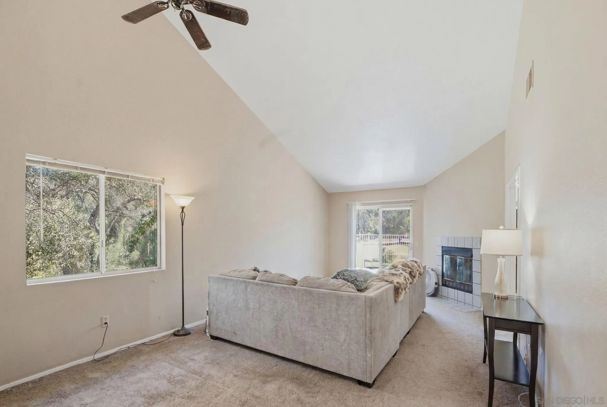 Photo #6: 260014602 Listing: Photo #6