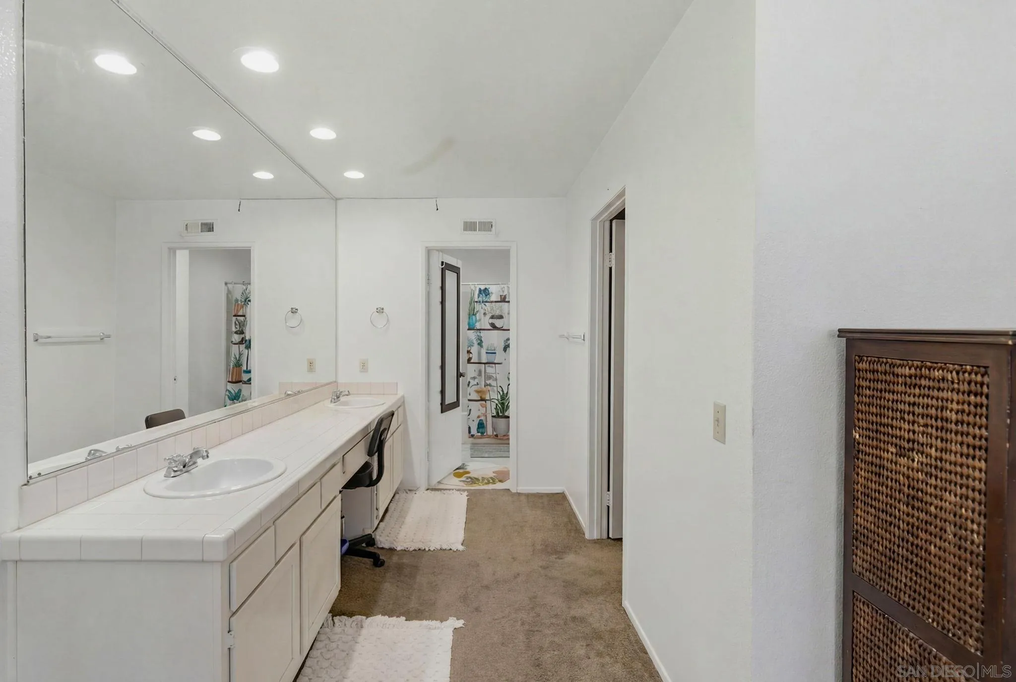 Photo #27: 260014602 Listing: Photo #27