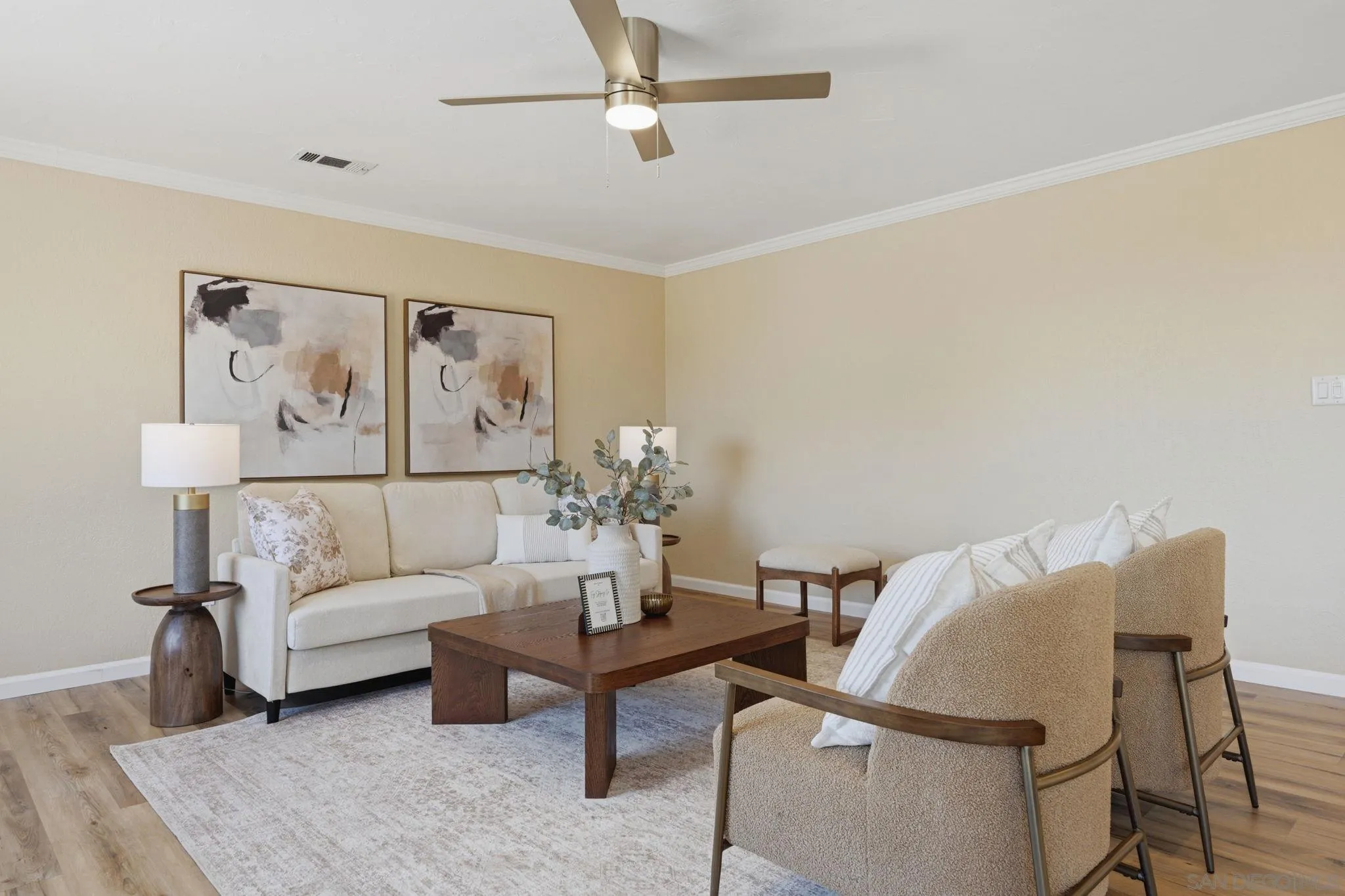 https://cdn.realtyfeed.com/cdn/127/260014603/3c3e96af8dd2a7fcdddda8332612dcff.webp