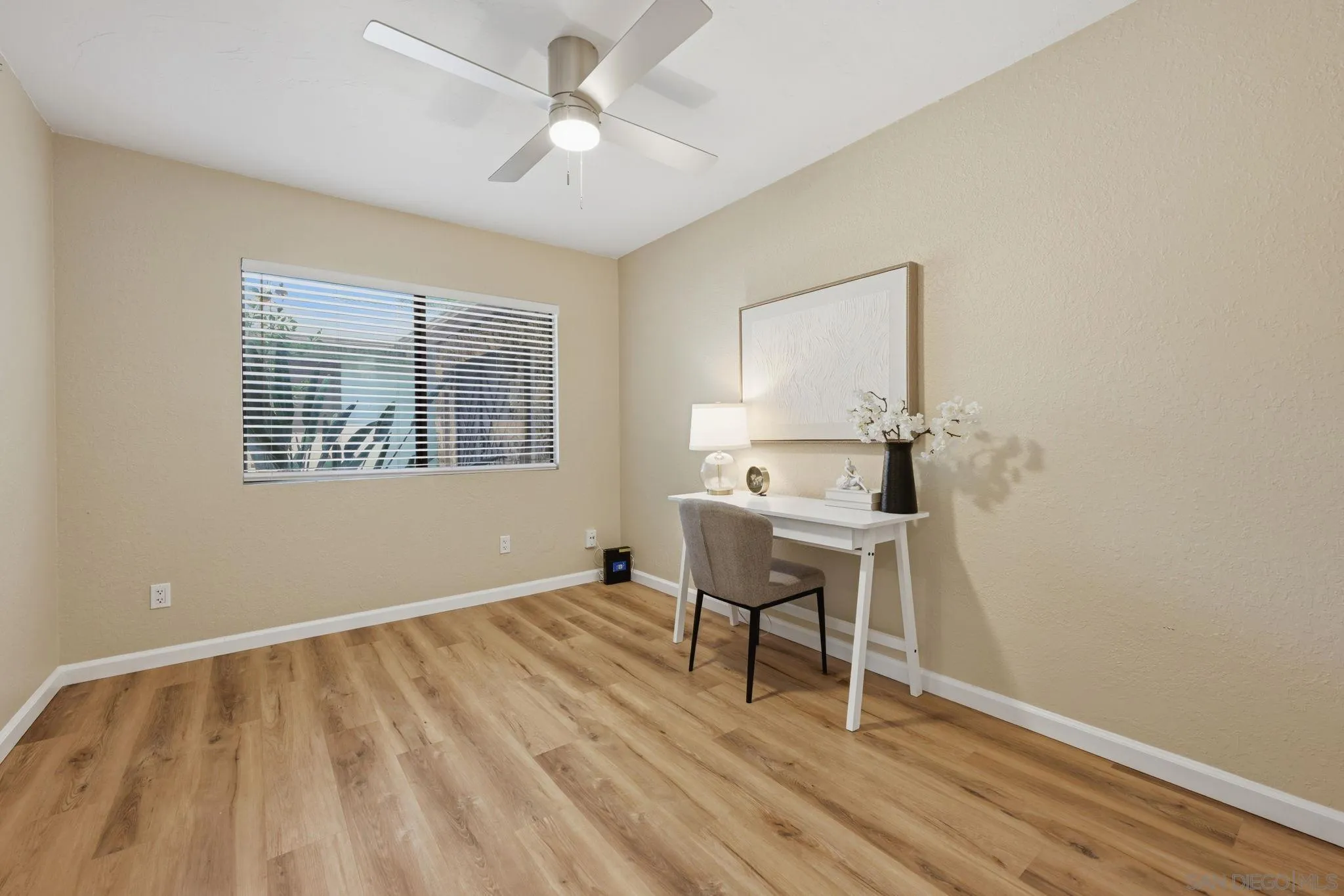 https://cdn.realtyfeed.com/cdn/127/260014603/6ff825c48af411ec177d78795e2abf4a.webp