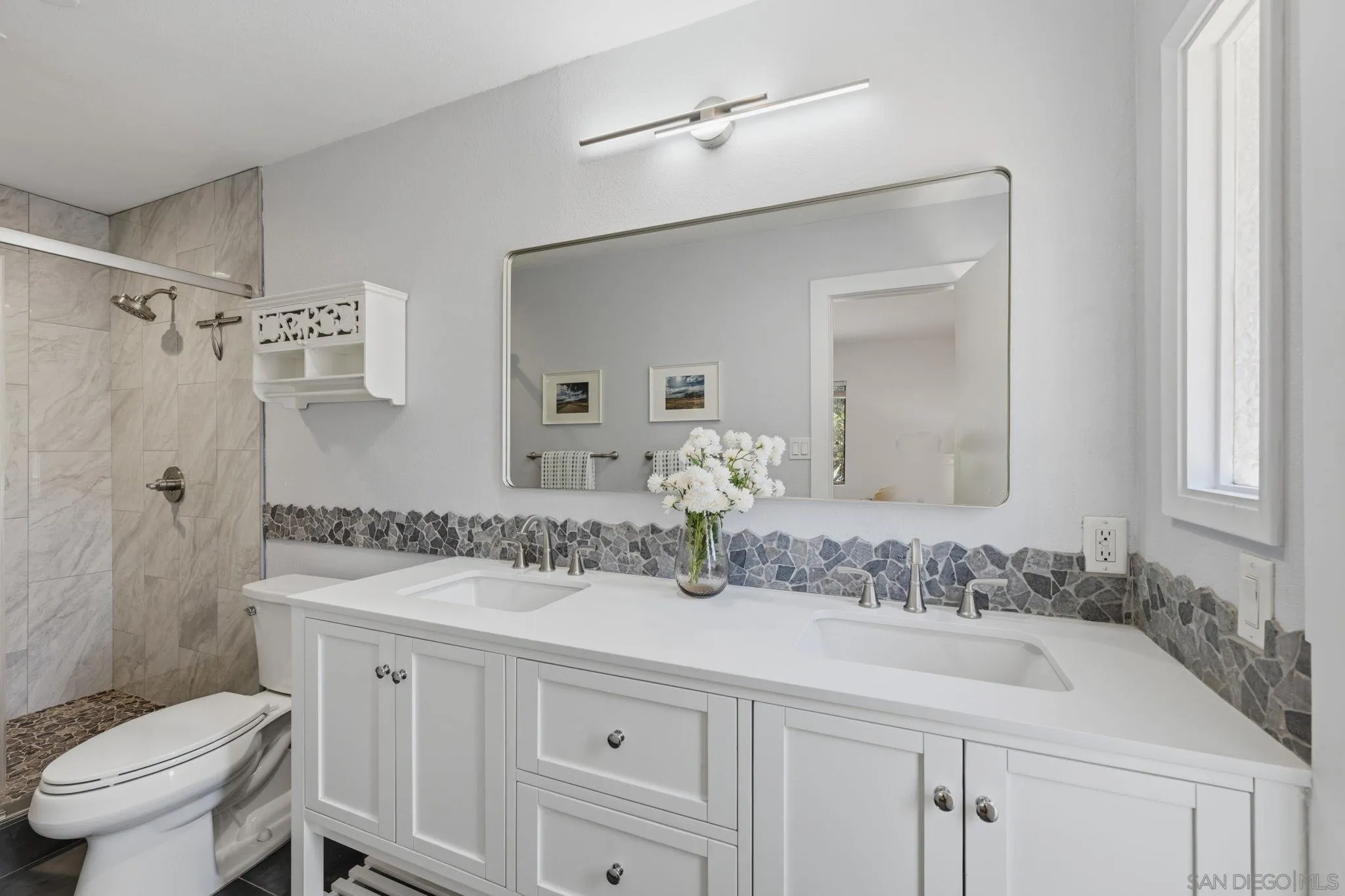 https://cdn.realtyfeed.com/cdn/127/260014603/c55969ae079697caf74d352f0883ea13.webp