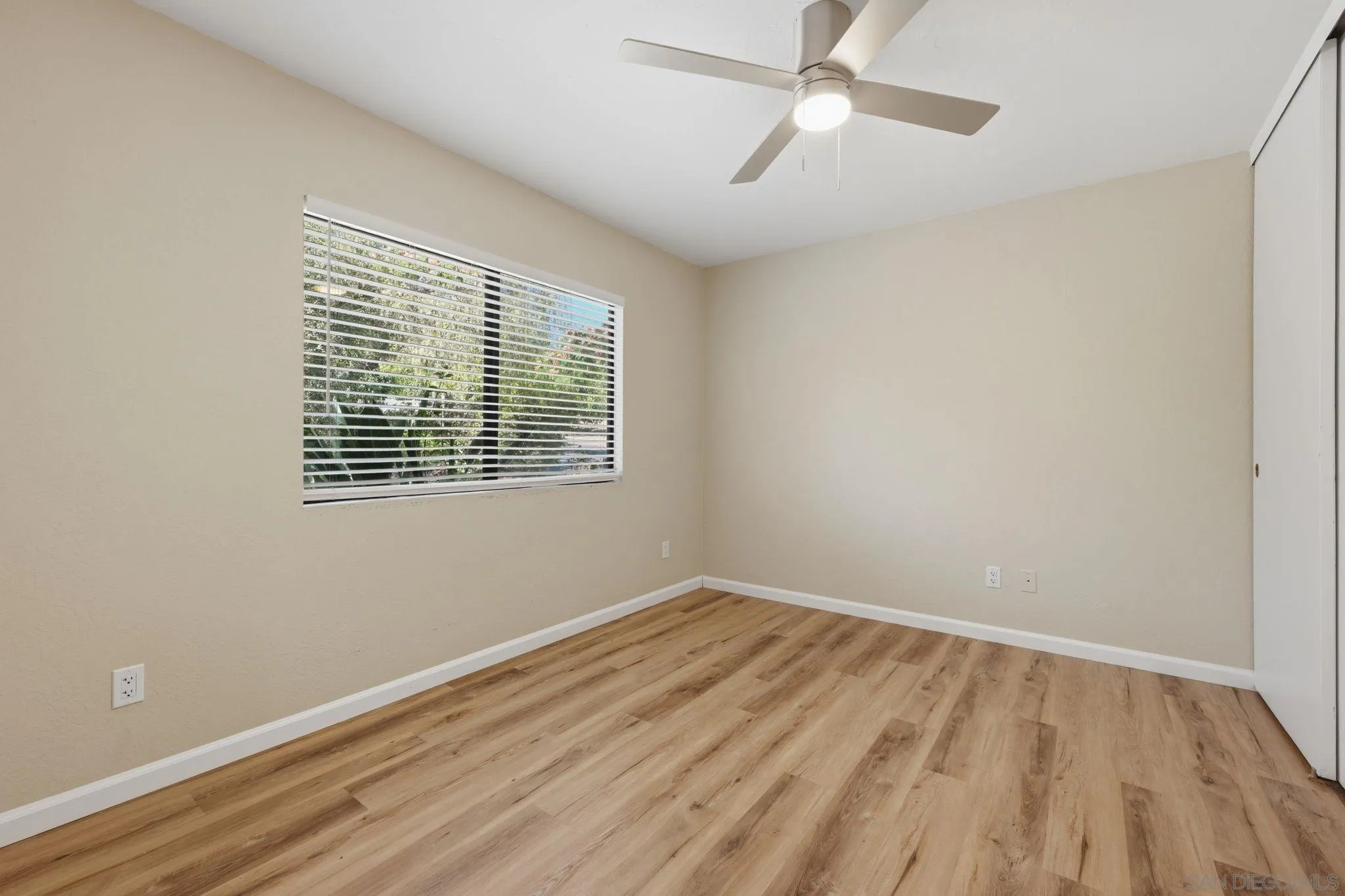 https://cdn.realtyfeed.com/cdn/127/260014603/c827c5afe6115678510642fa9a1eeaaa.webp