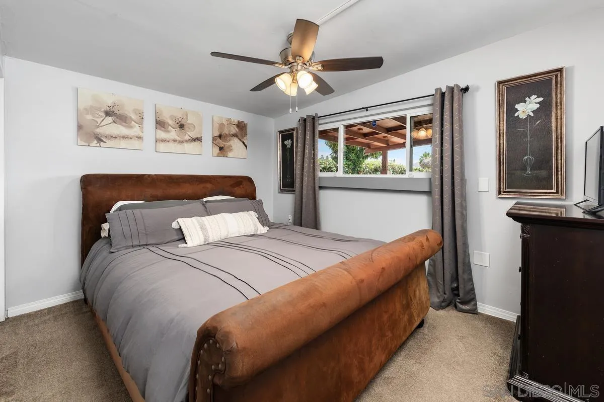 https://cdn.realtyfeed.com/cdn/127/260014608/212bf76b5e79eca2e58af99bd8a4b7a1.webp