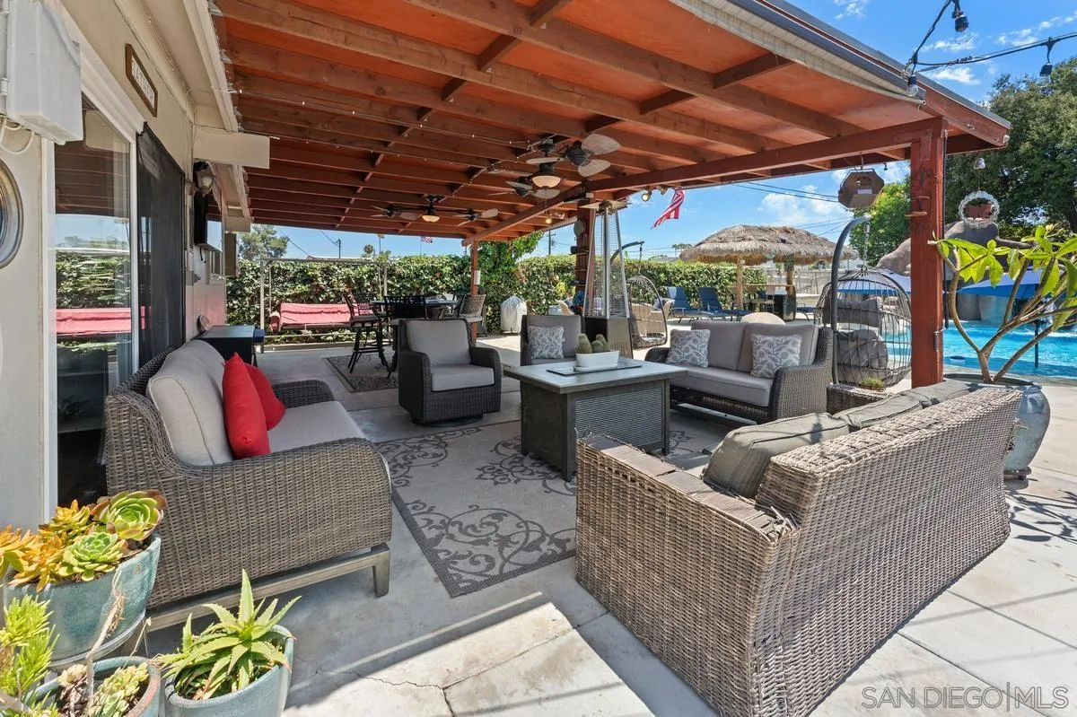 https://cdn.realtyfeed.com/cdn/127/260014608/55658850cad326669eba42a4877d240c.webp