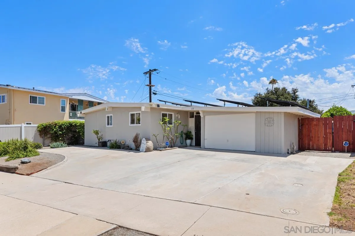https://cdn.realtyfeed.com/cdn/127/260014608/65664694cd31f0aa9e1cef1fd1f6ef7b.webp