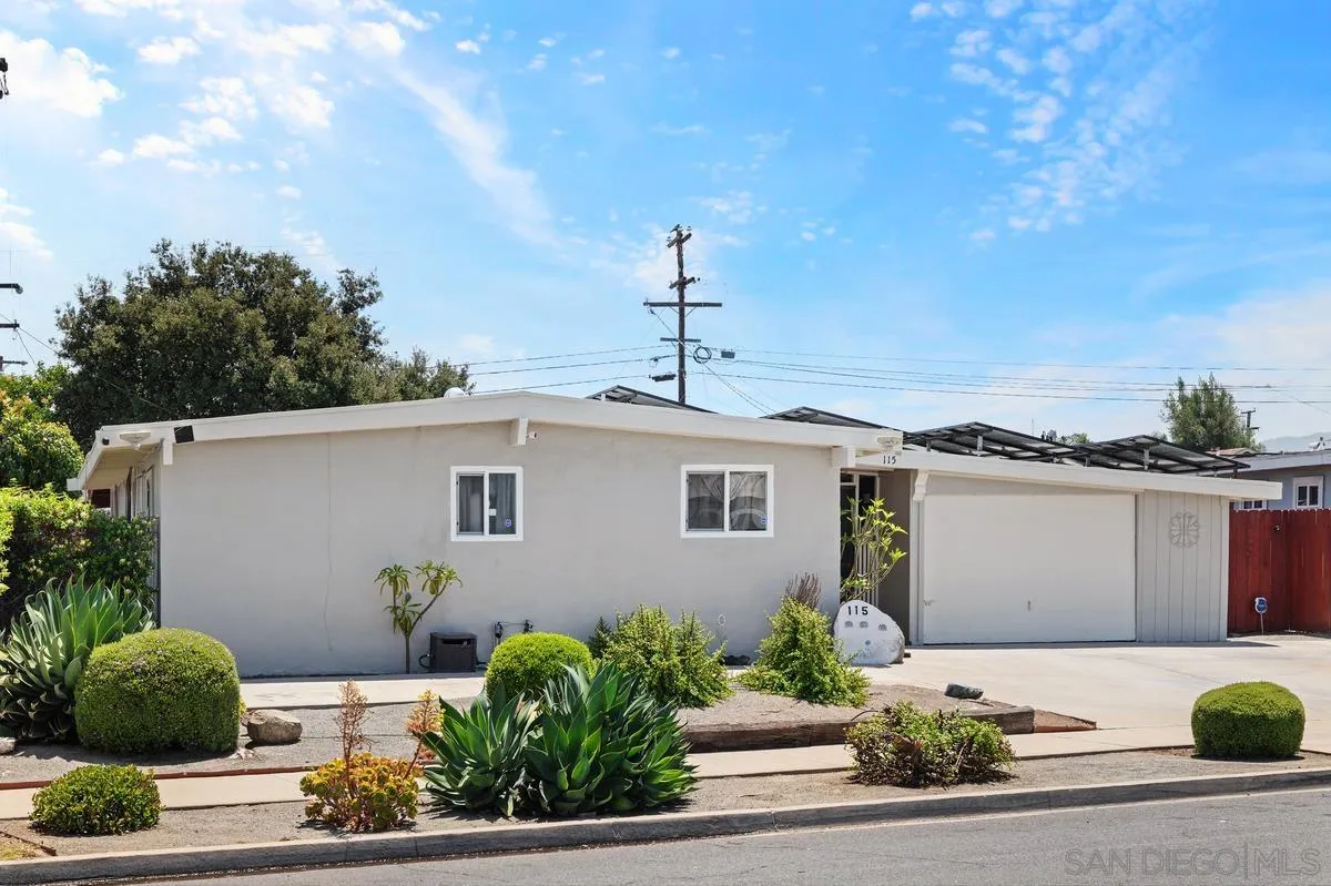 https://cdn.realtyfeed.com/cdn/127/260014608/dbf13c317063891849d909f75fb004d9.webp