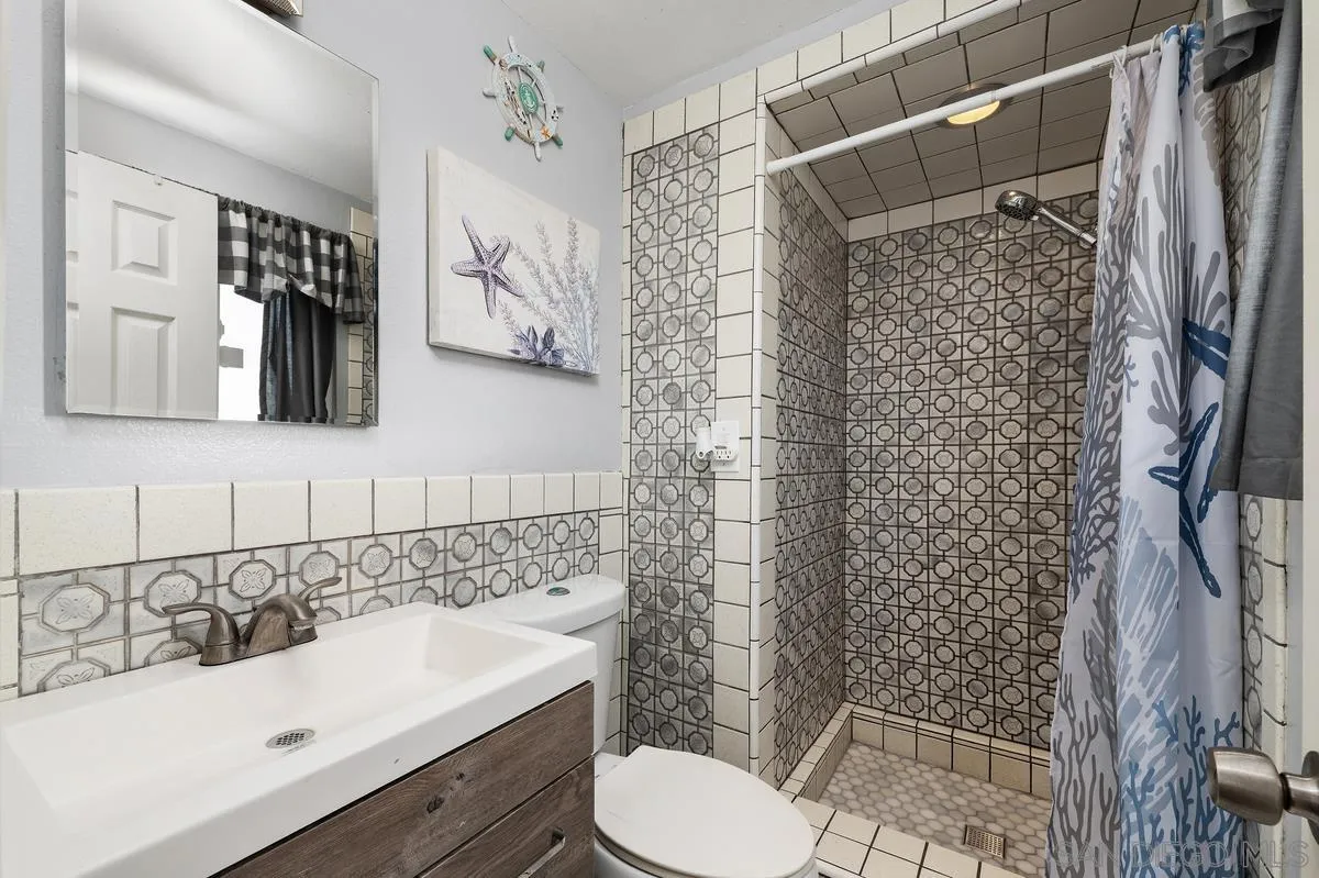 https://cdn.realtyfeed.com/cdn/127/260014608/dce294226b643f13725e801640b138b9.webp