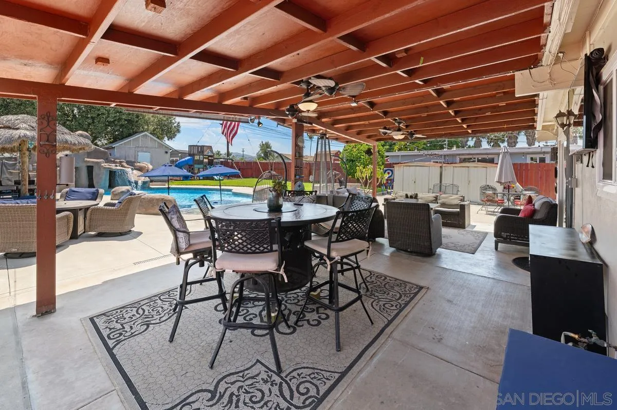 https://cdn.realtyfeed.com/cdn/127/260014608/f2b7f078218b61cb7e958cd0ad6c3a86.webp