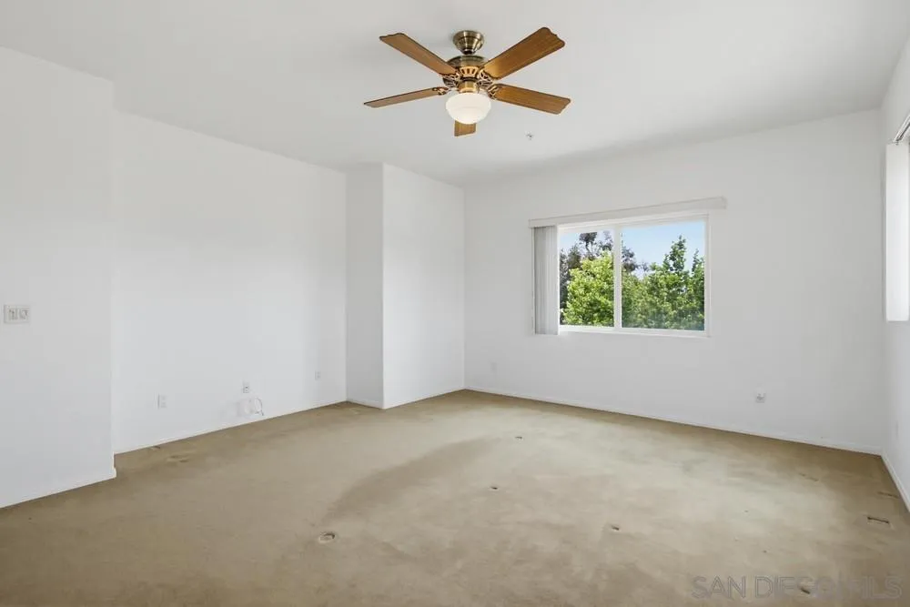 https://cdn.realtyfeed.com/cdn/127/260014612/0a4a561b41fbcf961439a0400edcba84.webp