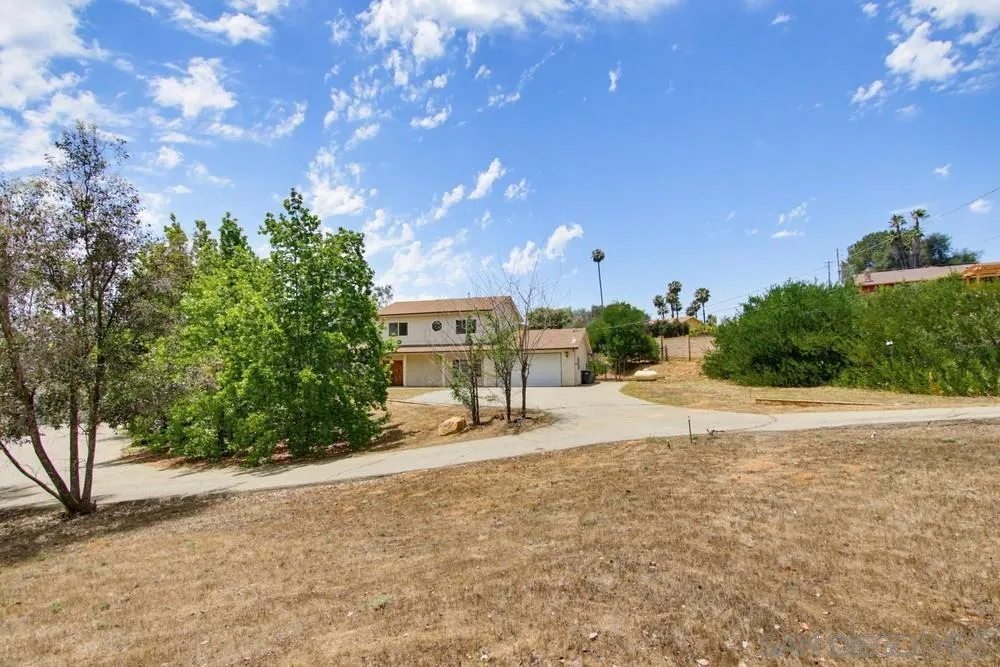 https://cdn.realtyfeed.com/cdn/127/260014612/0c0266f82011d619c0c9b4277388eb3a.webp