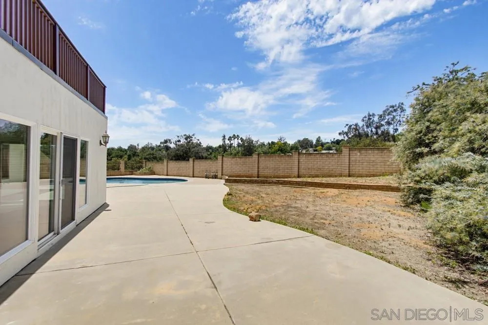 https://cdn.realtyfeed.com/cdn/127/260014612/554933eb7a494ab5d13c0fdcfcbcafe6.webp