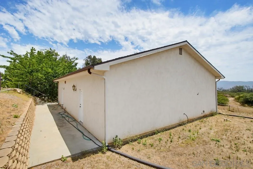 https://cdn.realtyfeed.com/cdn/127/260014612/5f532d05271bfa02656381e91c17a1f6.webp