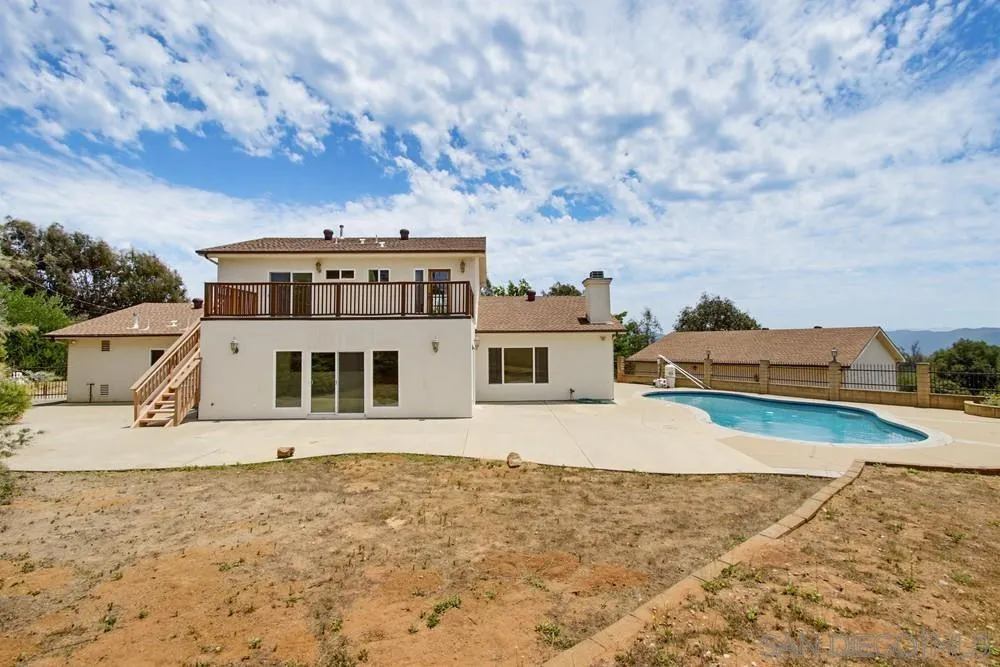 https://cdn.realtyfeed.com/cdn/127/260014612/9b55d30220f2679ca793a009cf46d8ae.webp