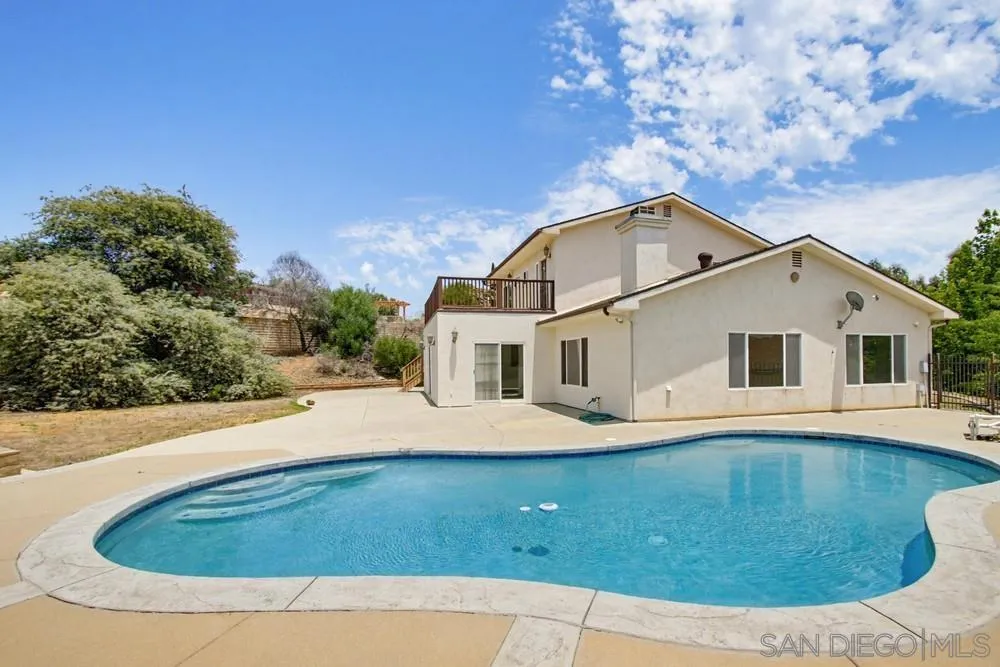 https://cdn.realtyfeed.com/cdn/127/260014612/a120587eaa42c358dcdc3bdab64969fc.webp
