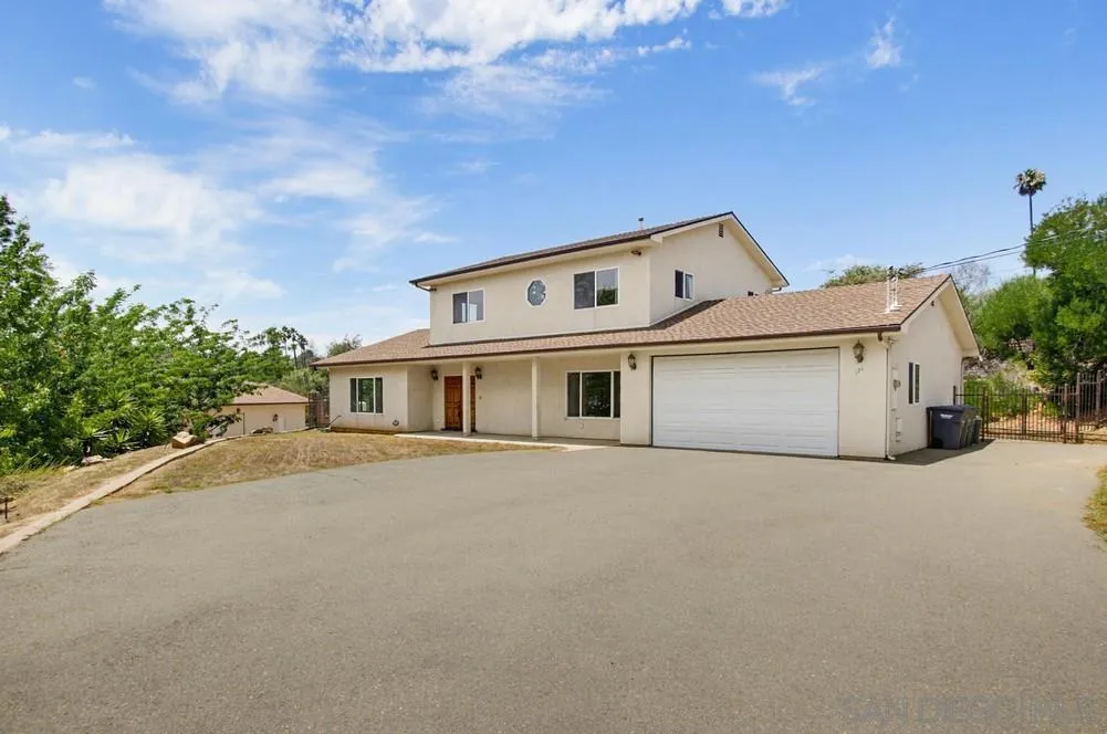 https://cdn.realtyfeed.com/cdn/127/260014612/a6dafb17bbe157b02218b6c023935b5a.webp