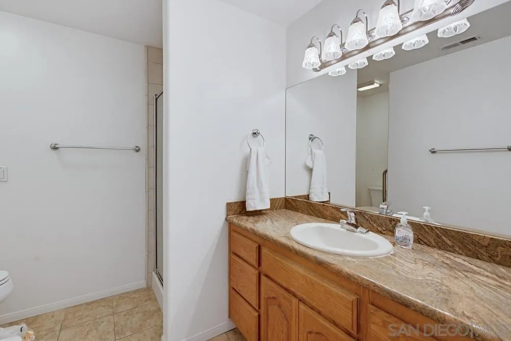 https://cdn.realtyfeed.com/cdn/127/260014612/add332ba13d9f2fa1fad3c9d318204e7.webp