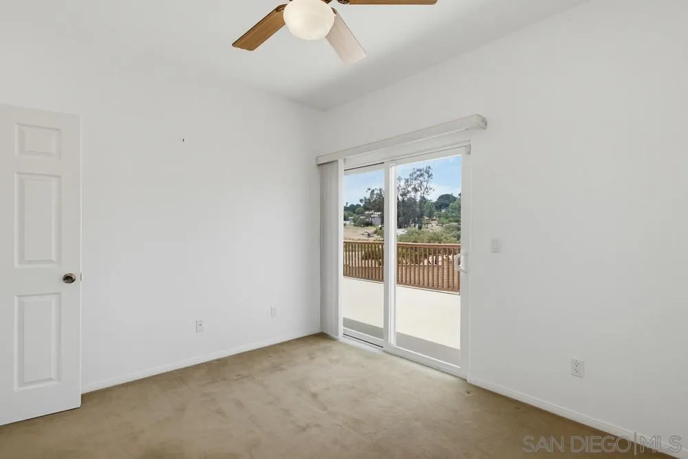 https://cdn.realtyfeed.com/cdn/127/260014612/e2e5d833f8b2c8854ff172723ed57b77.webp