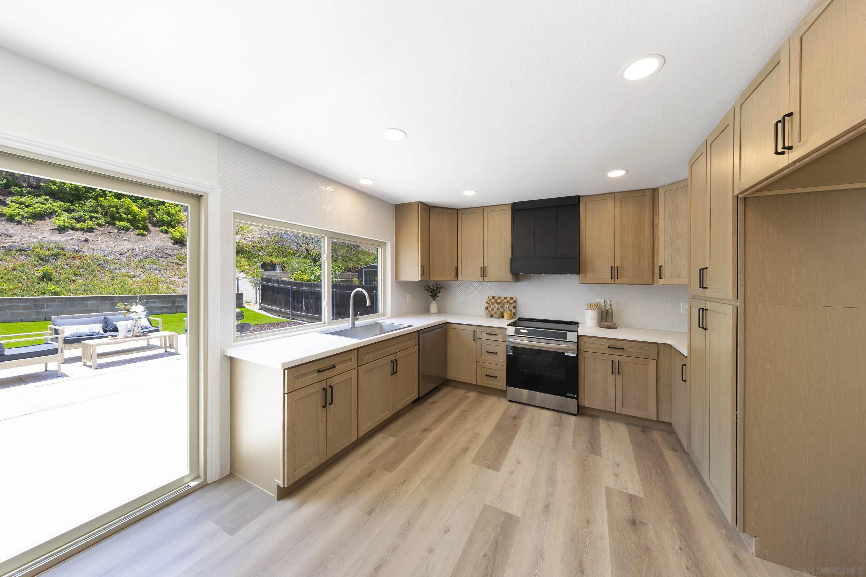 https://cdn.realtyfeed.com/cdn/127/260014618/26d5954ac0c839977f73e633cb09455e.webp
